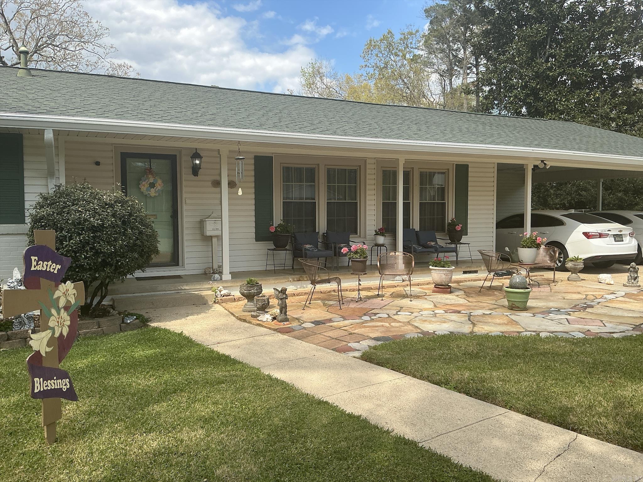 1008 Walnut Property Photo 2