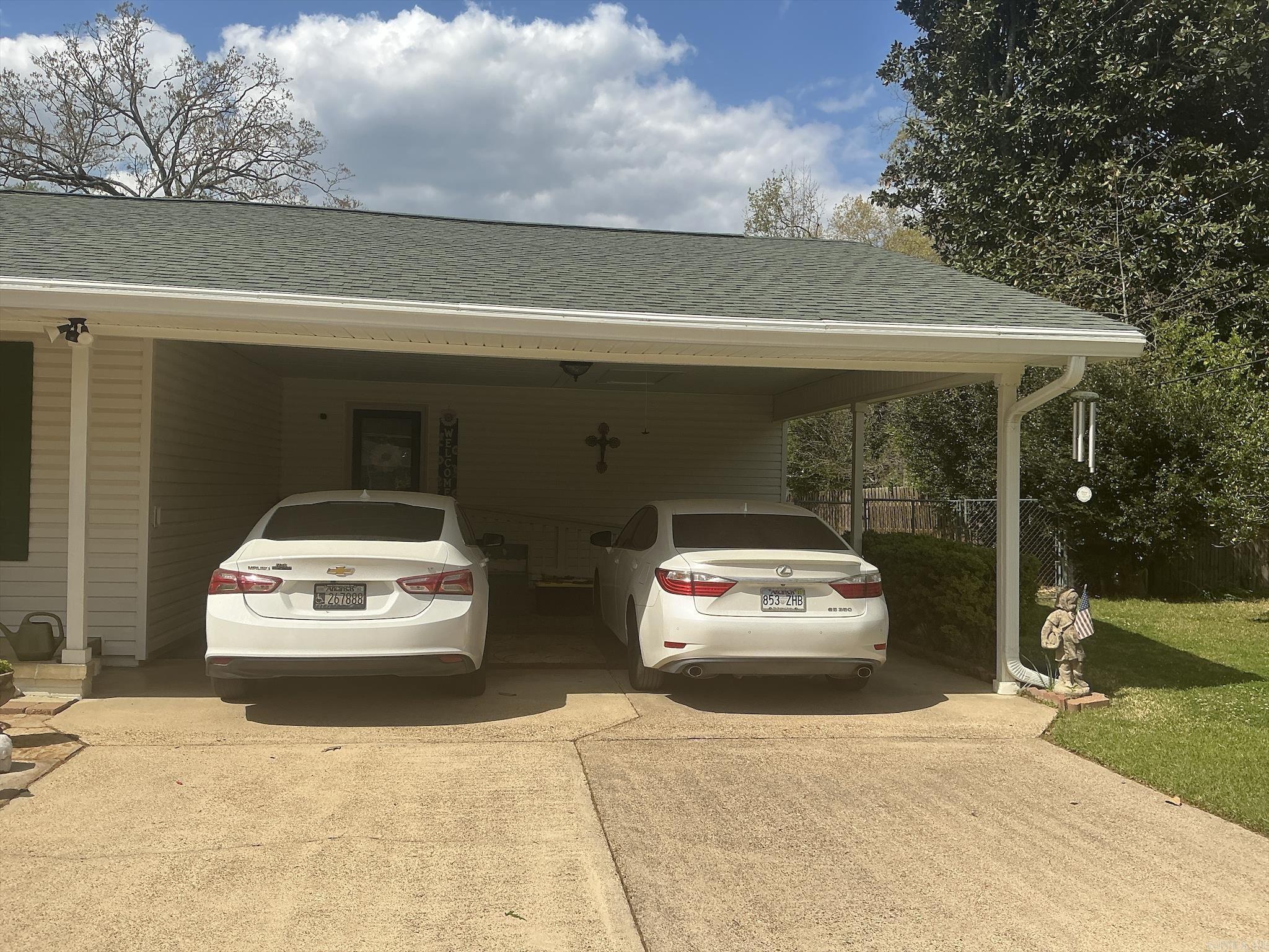 1008 Walnut Property Photo 3