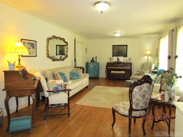1008 Walnut Property Photo 8