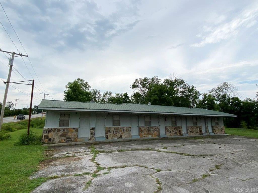 325 N Highway 65 Property Photo 4