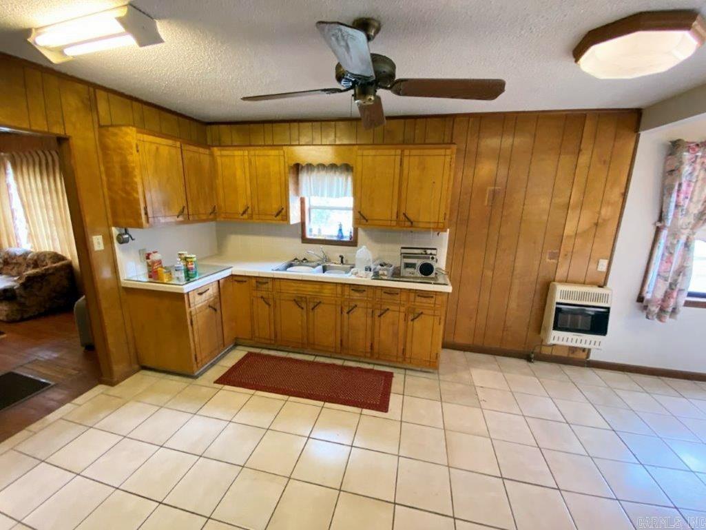 325 N Highway 65 Property Photo 19