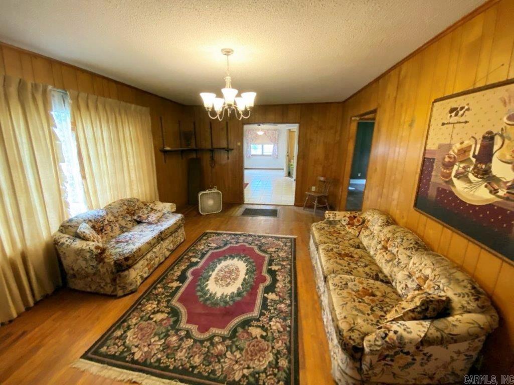 325 N Highway 65 Property Photo 21