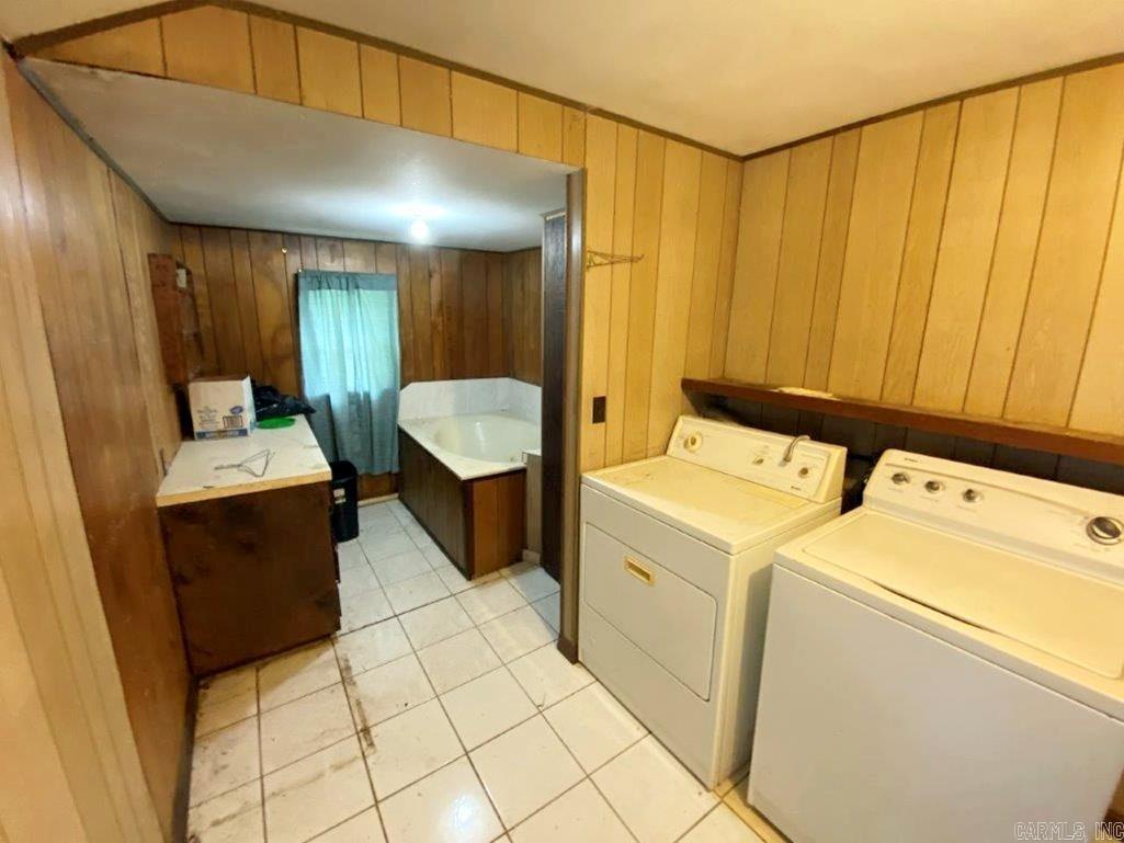 325 N Highway 65 Property Photo 24