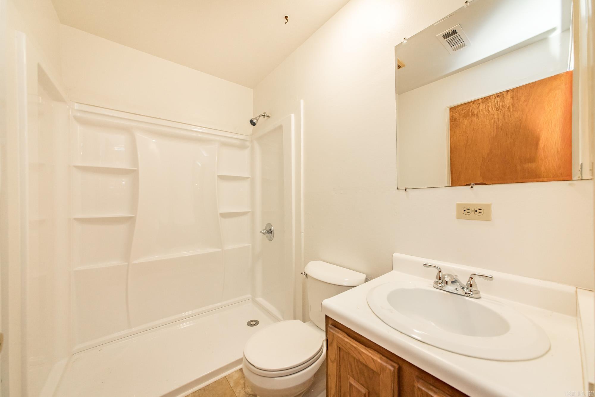 1001 E Homan Property Photo 21