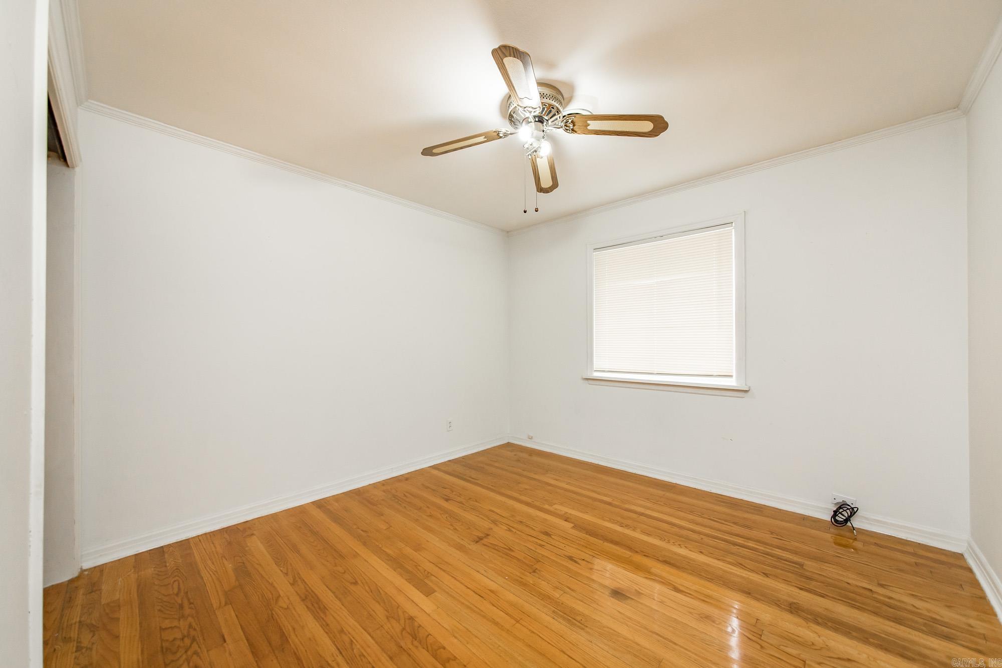 1001 E Homan Property Photo 22