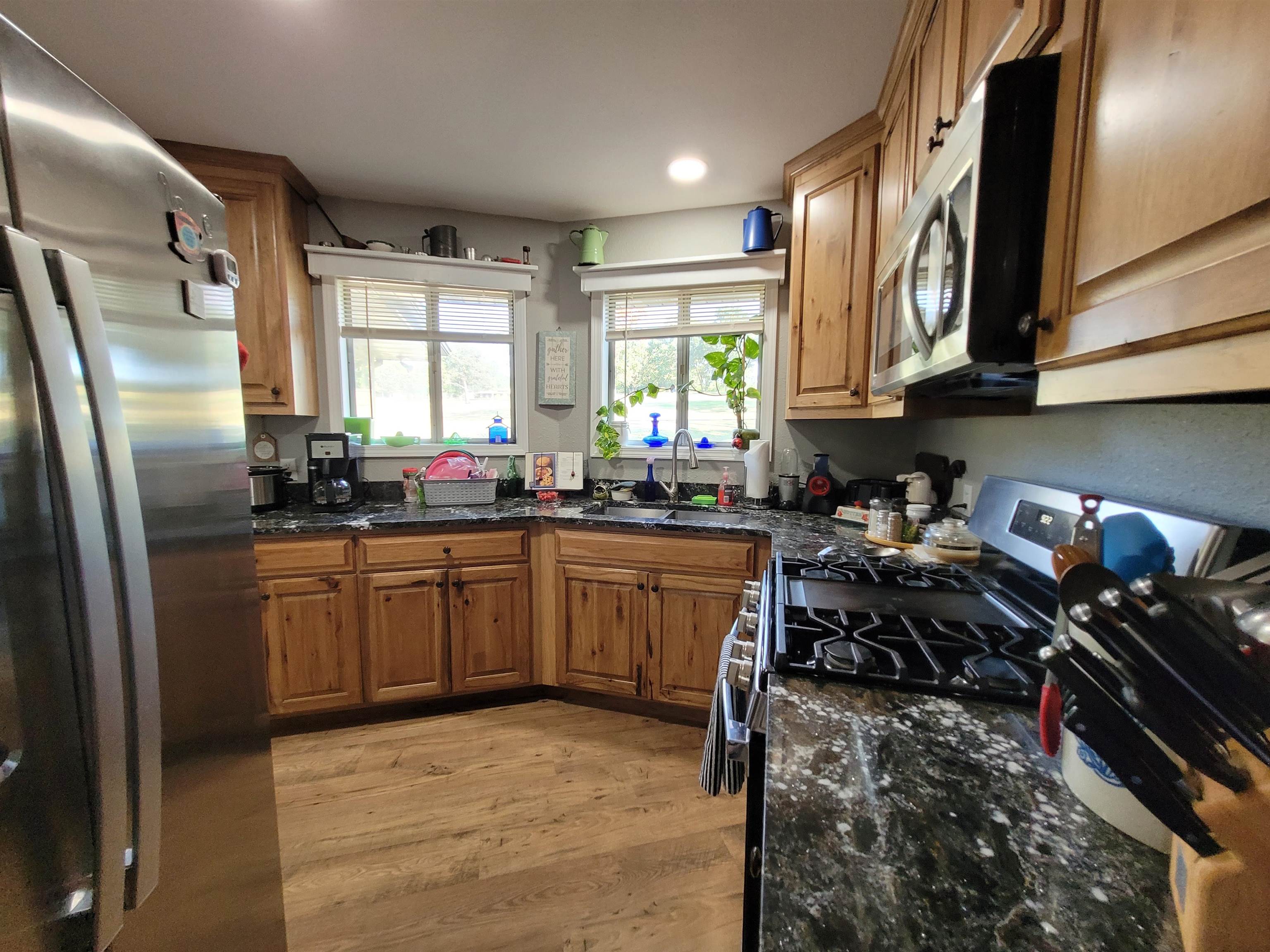 310 W Green Valley Drive Property Photo 13
