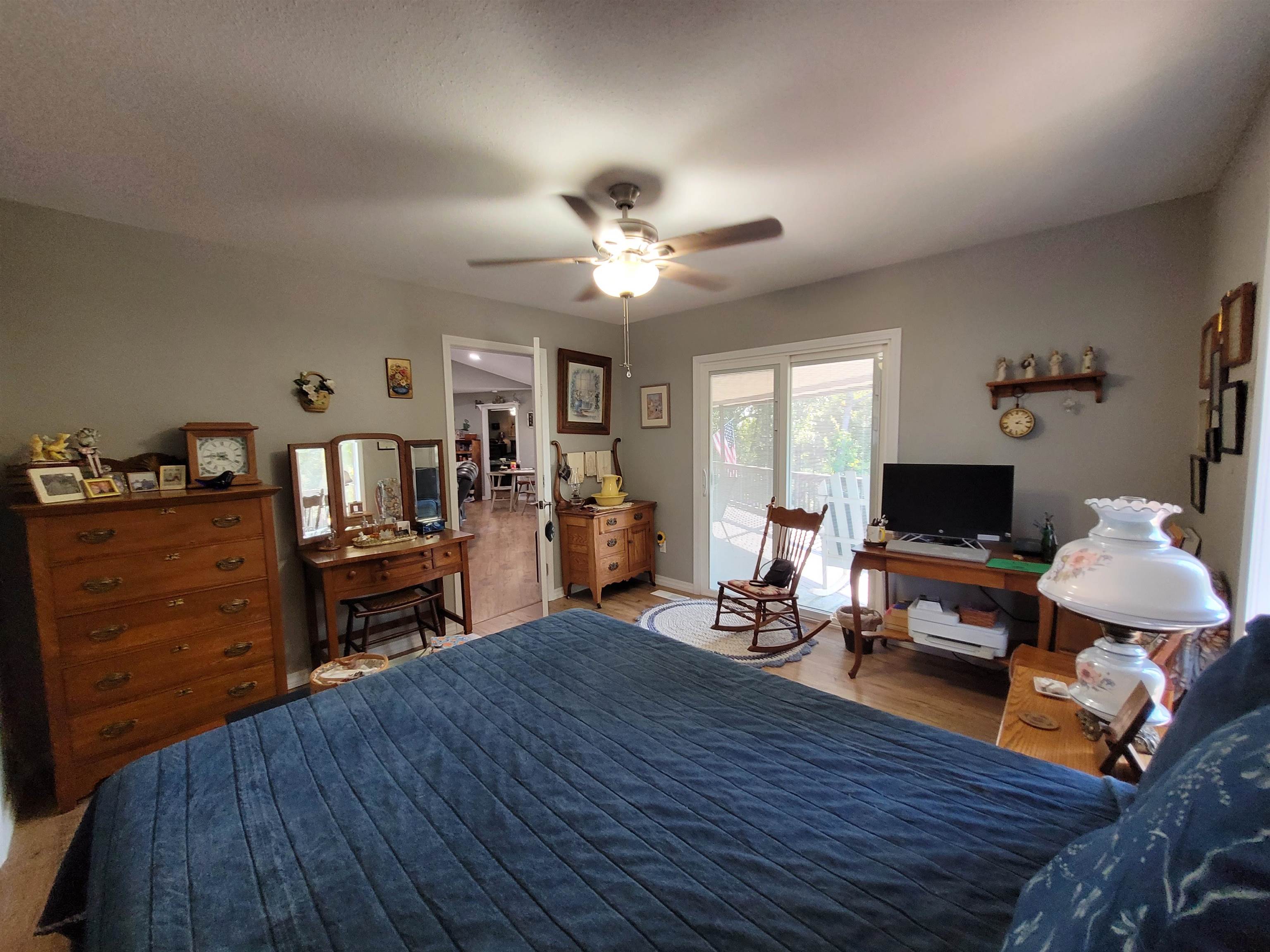 310 W Green Valley Drive Property Photo 14