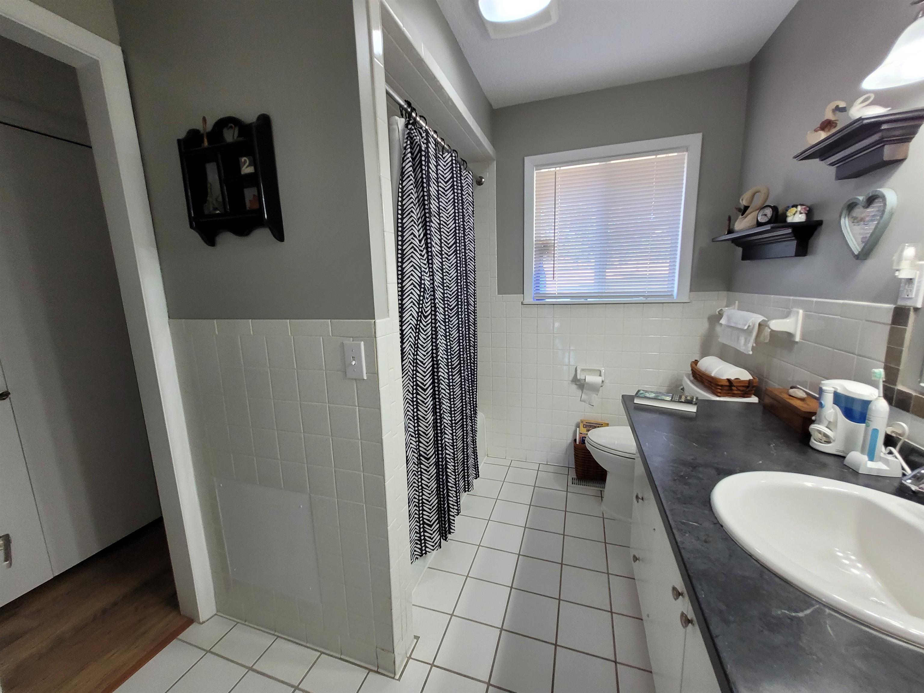 310 W Green Valley Drive Property Photo 16