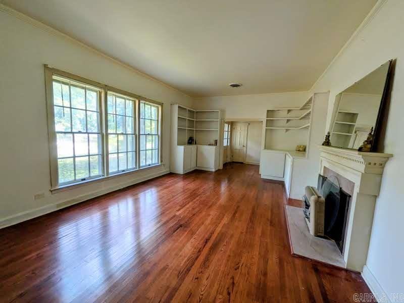 308 Elaine Property Photo 11