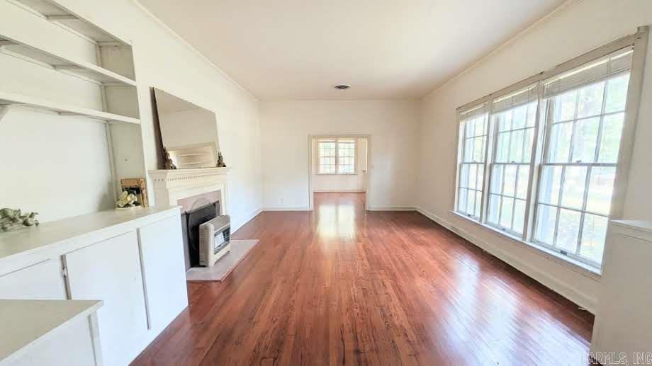 308 Elaine Property Photo 12