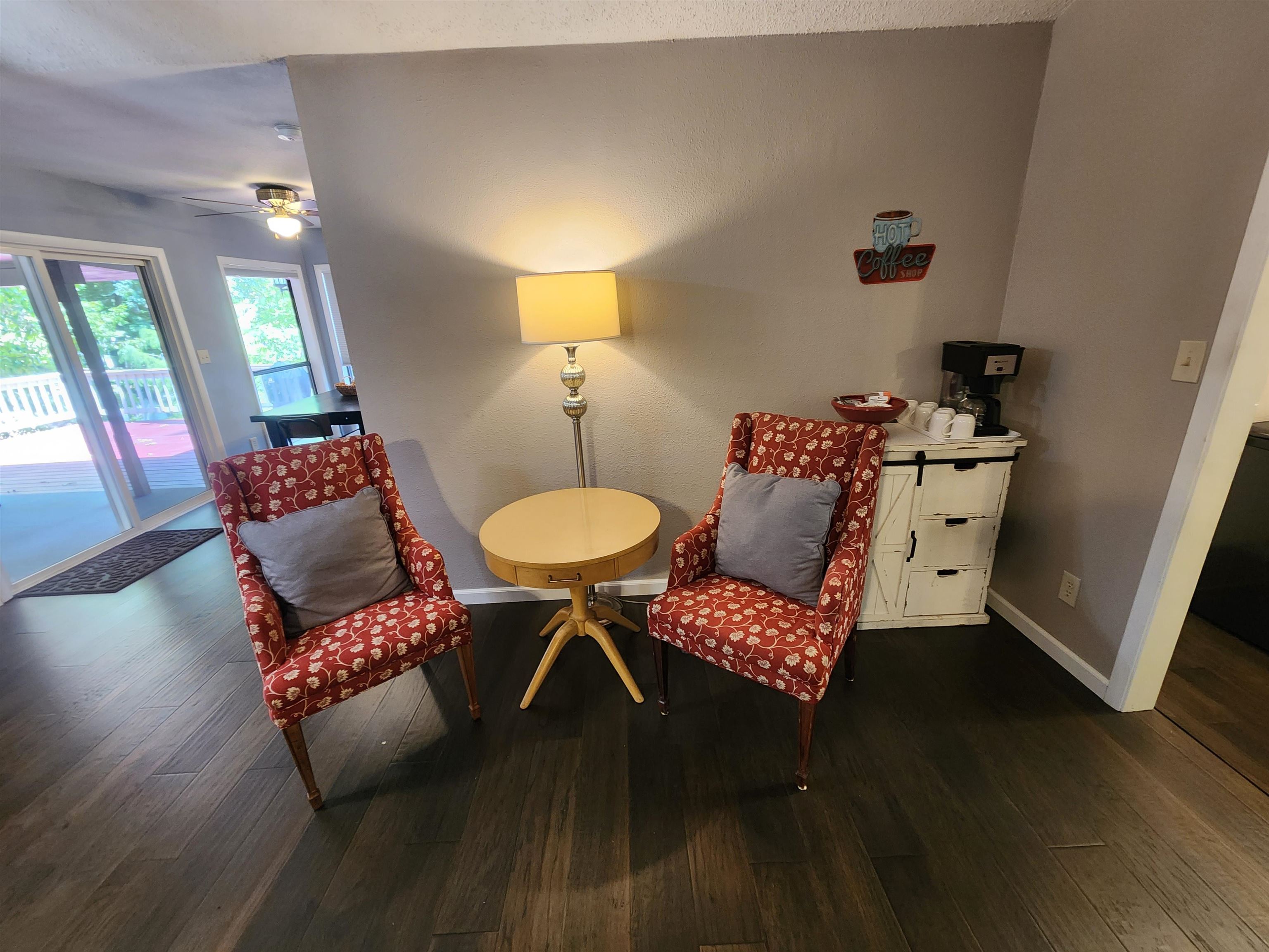 45 W Lakeshore Drive Property Photo 11