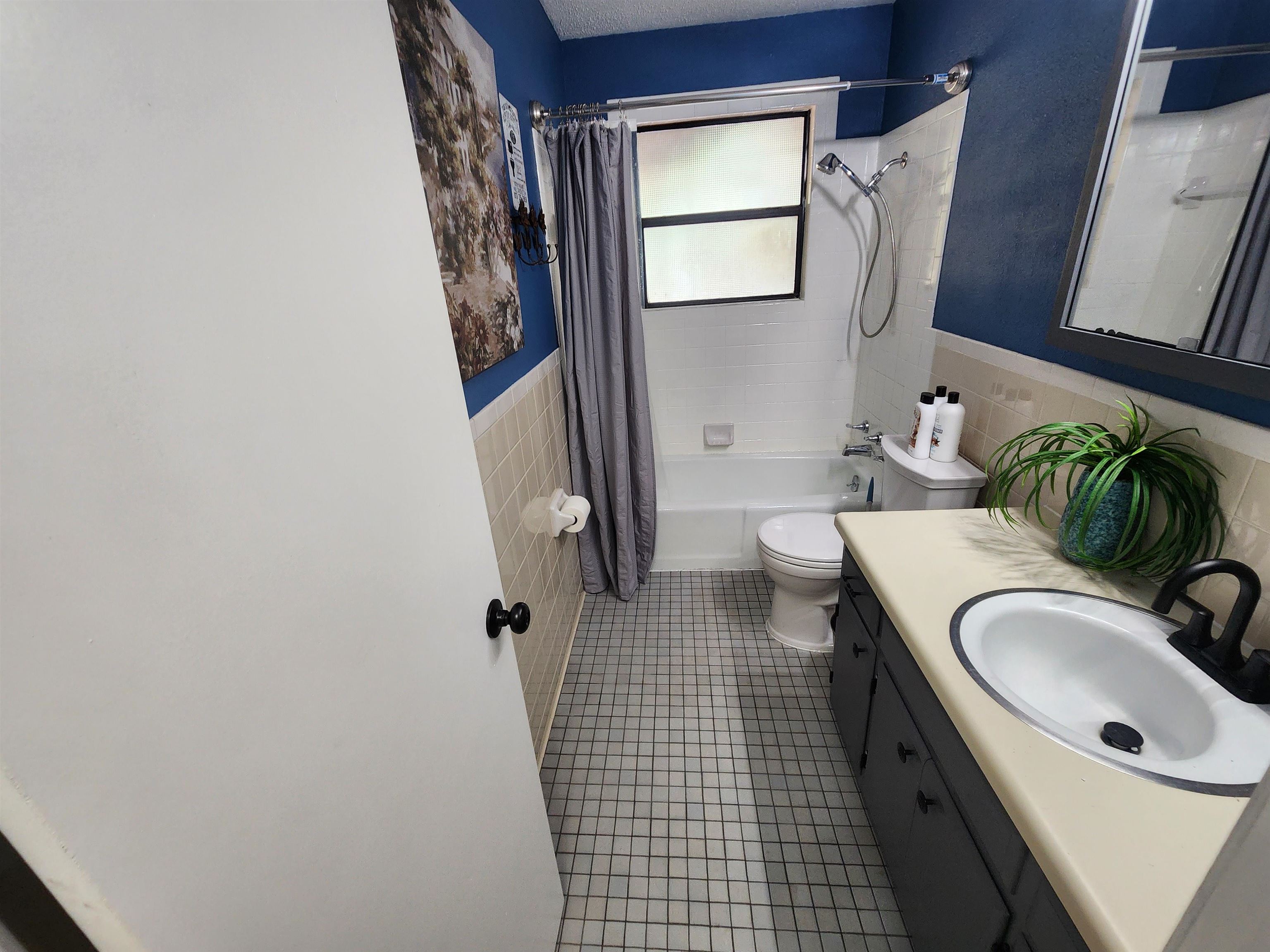 45 W Lakeshore Drive Property Photo 20