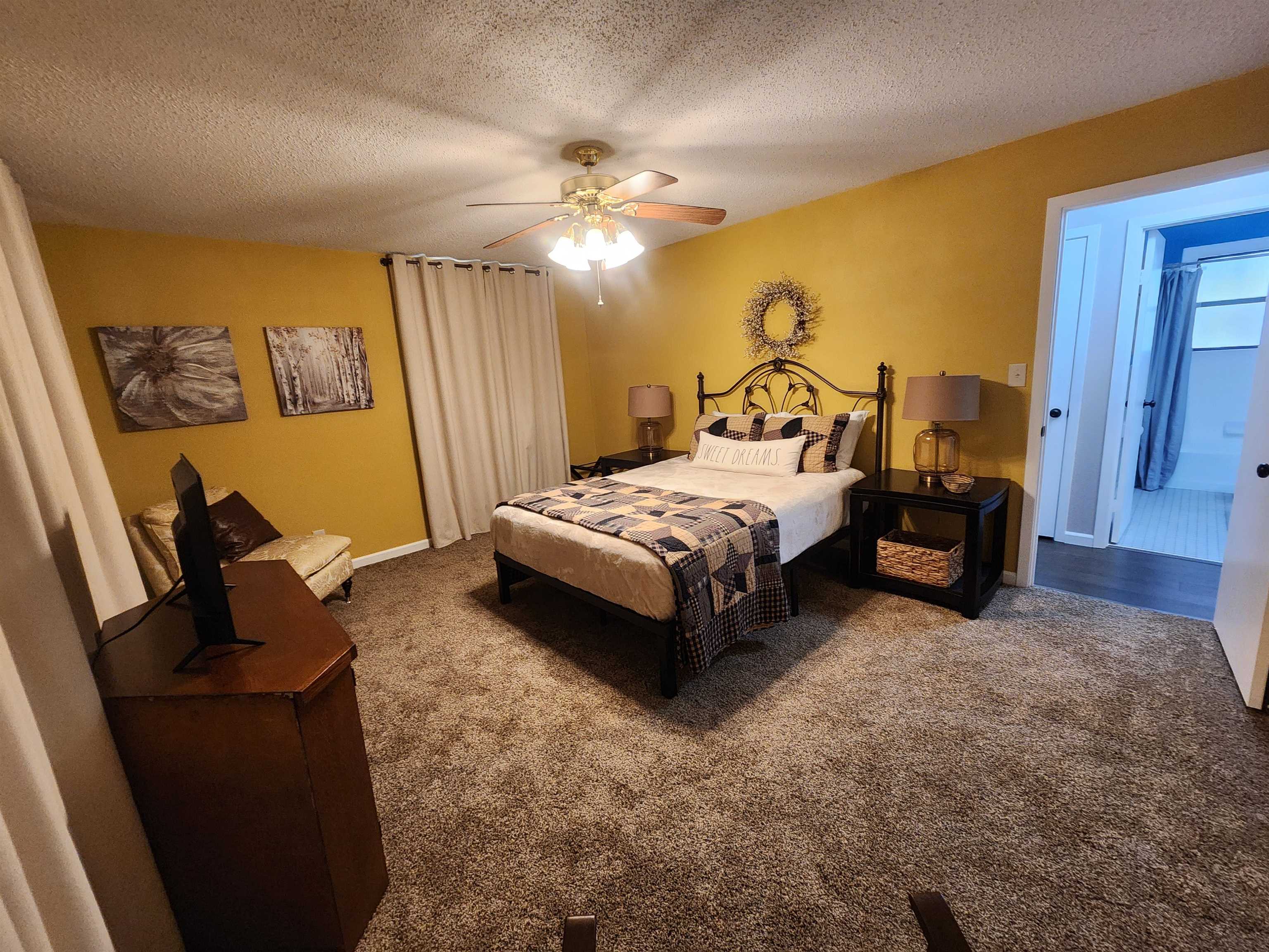 45 W Lakeshore Drive Property Photo 23