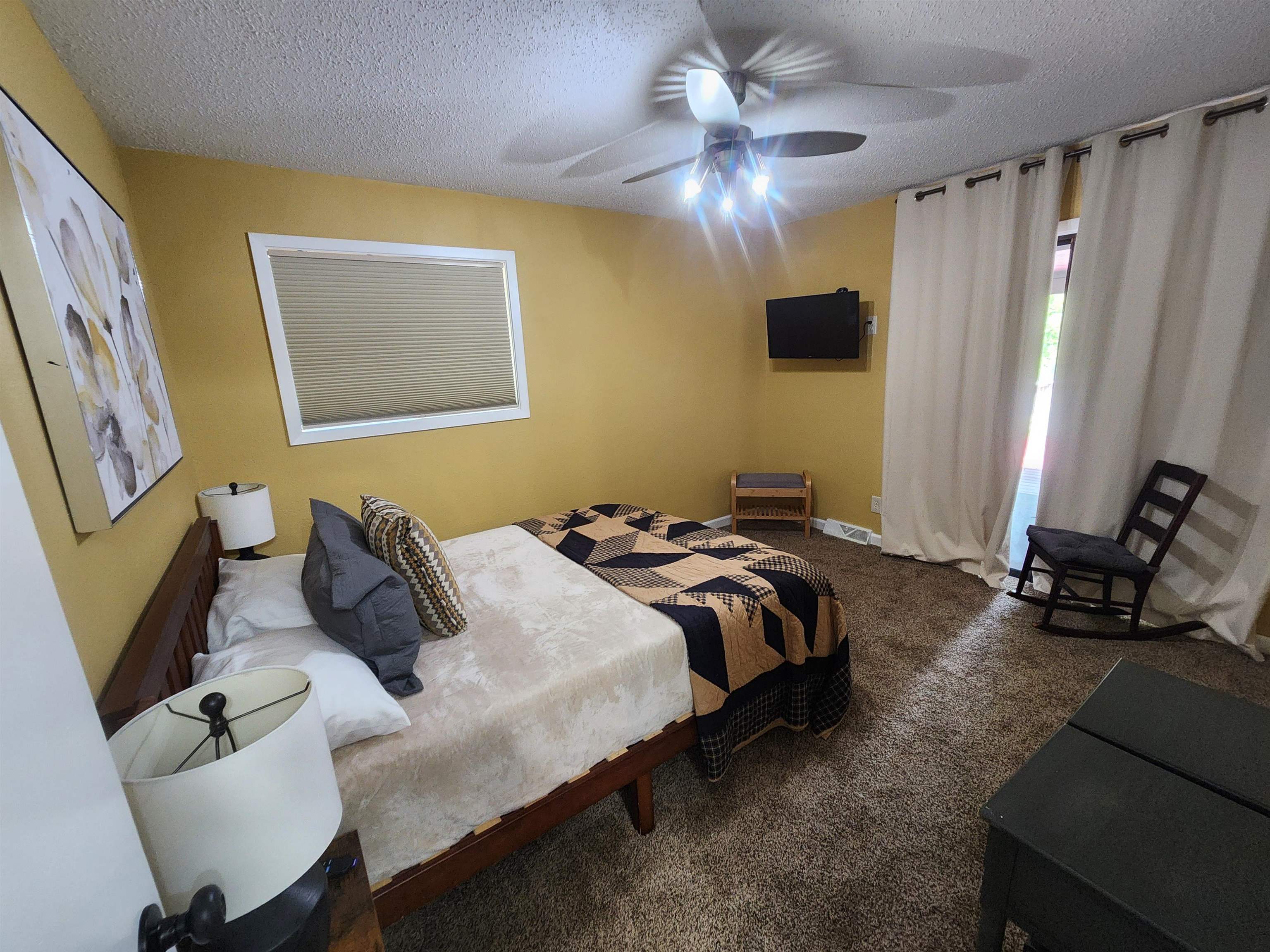 45 W Lakeshore Drive Property Photo 25