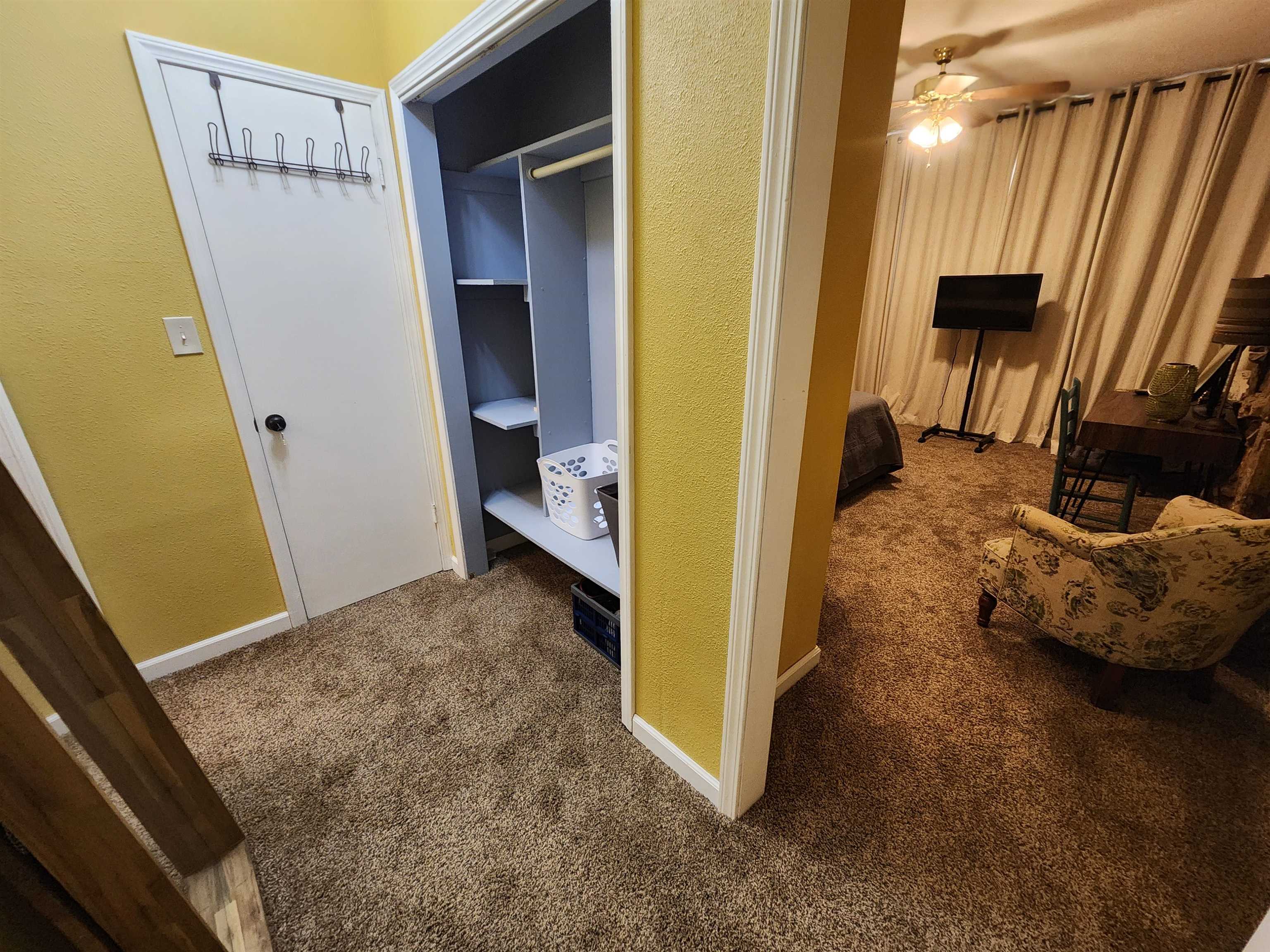 45 W Lakeshore Drive Property Photo 29
