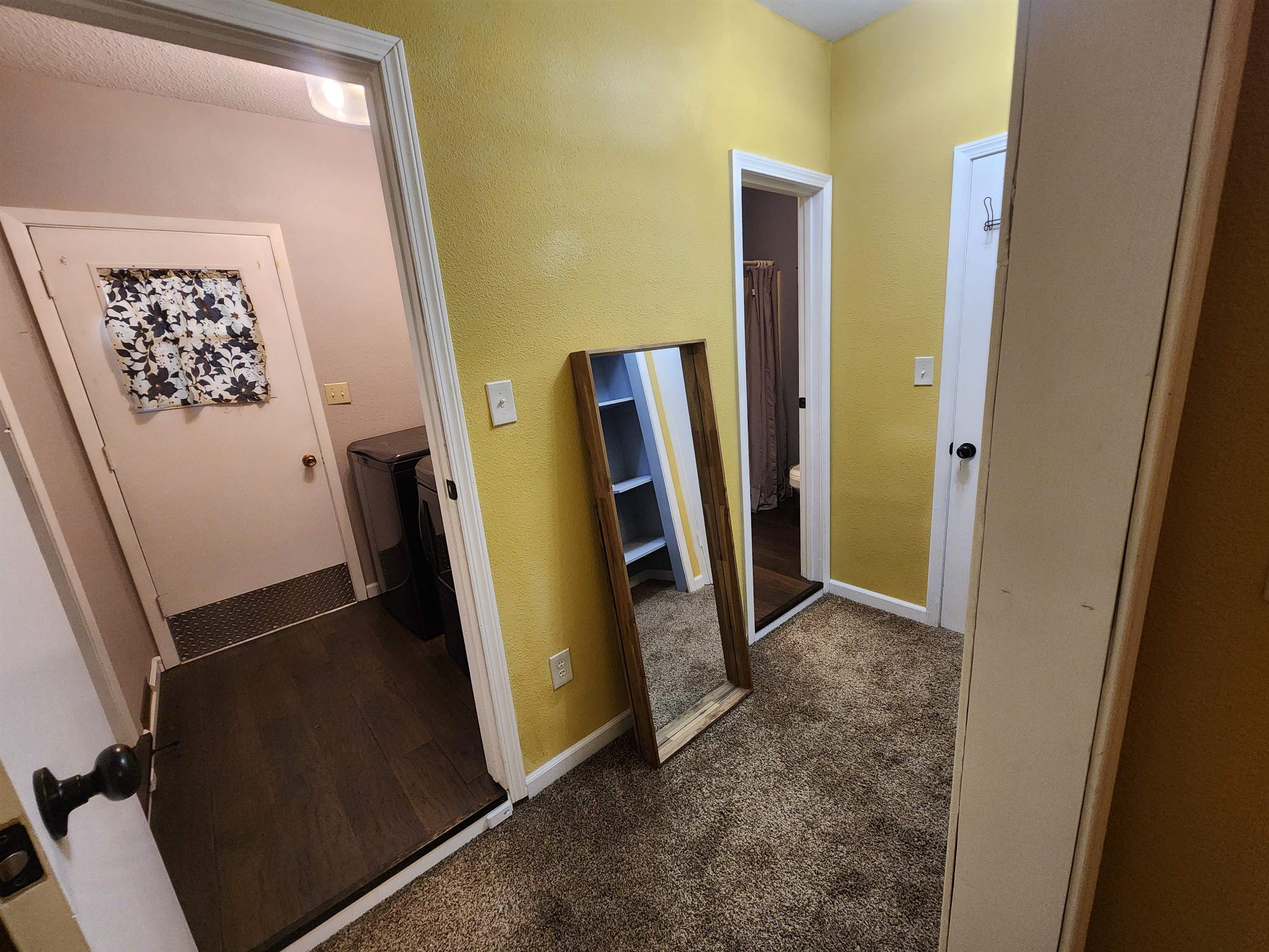 45 W Lakeshore Drive Property Photo 34