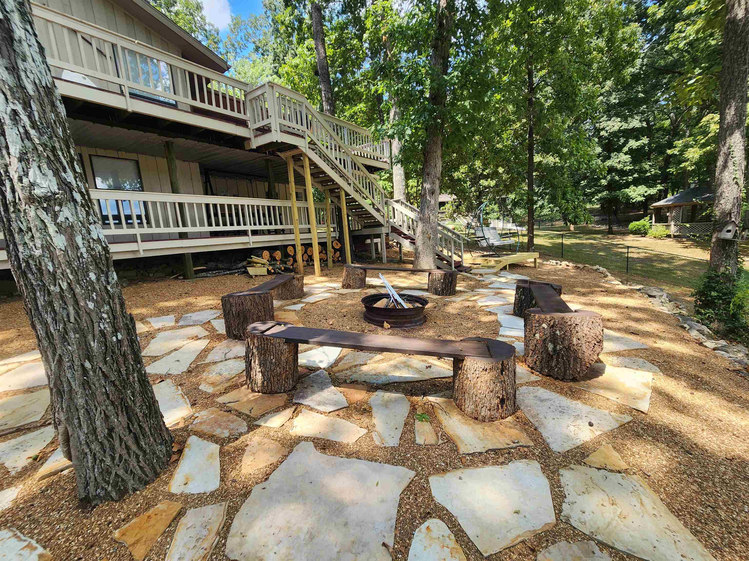 45 W Lakeshore Drive Property Photo 42