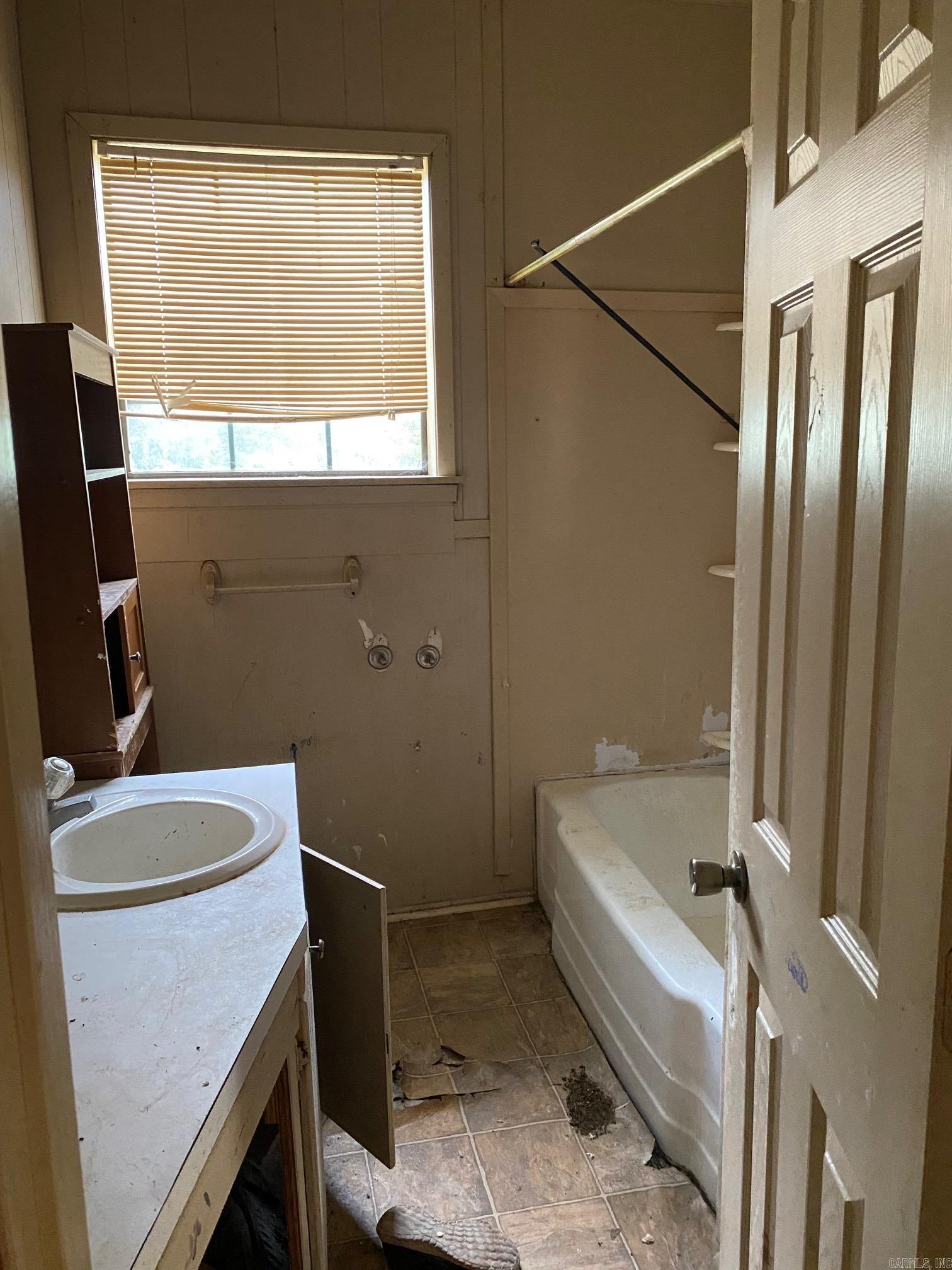 402 Elm Street Property Photo 13