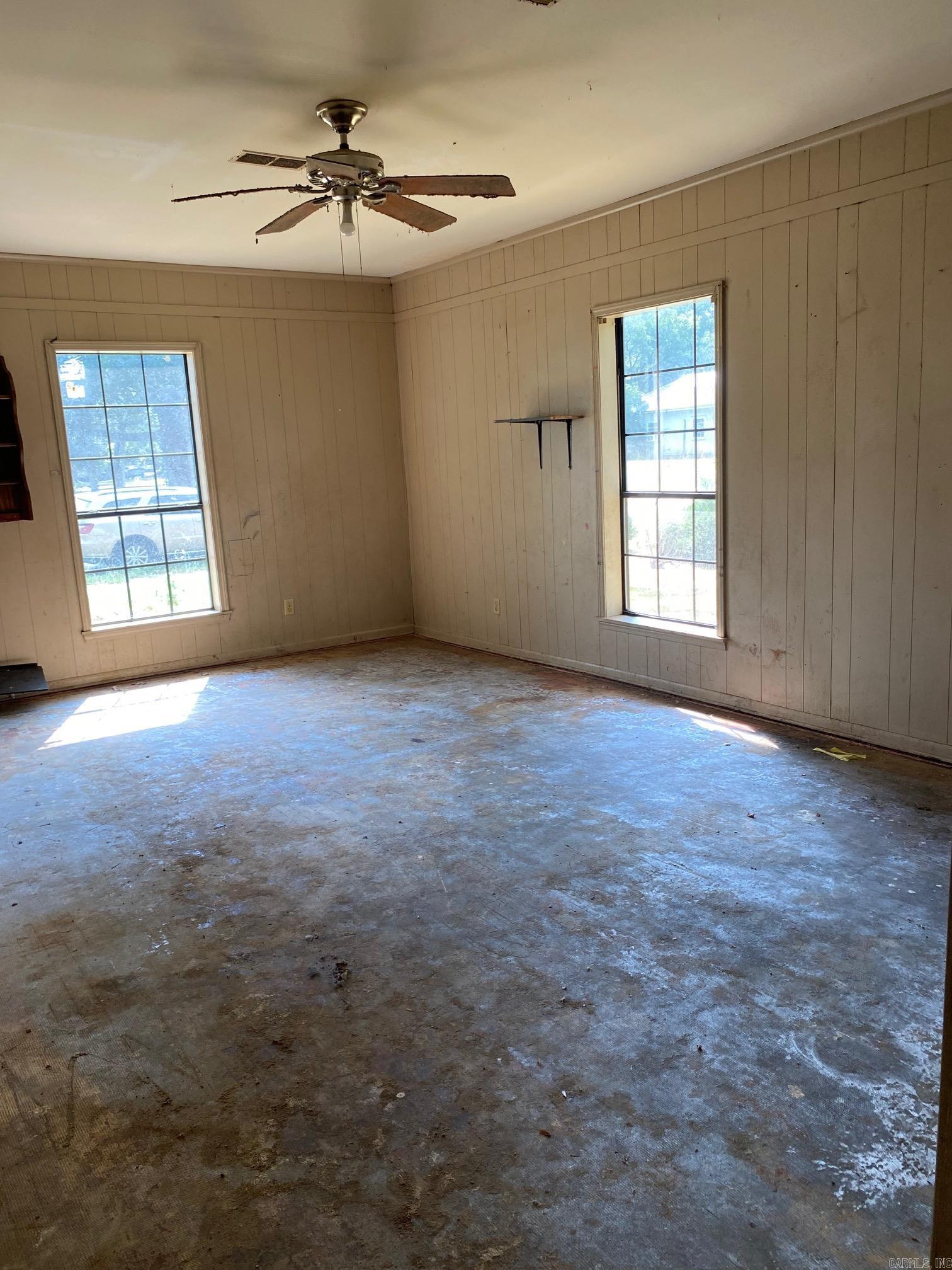 402 Elm Street Property Photo 16