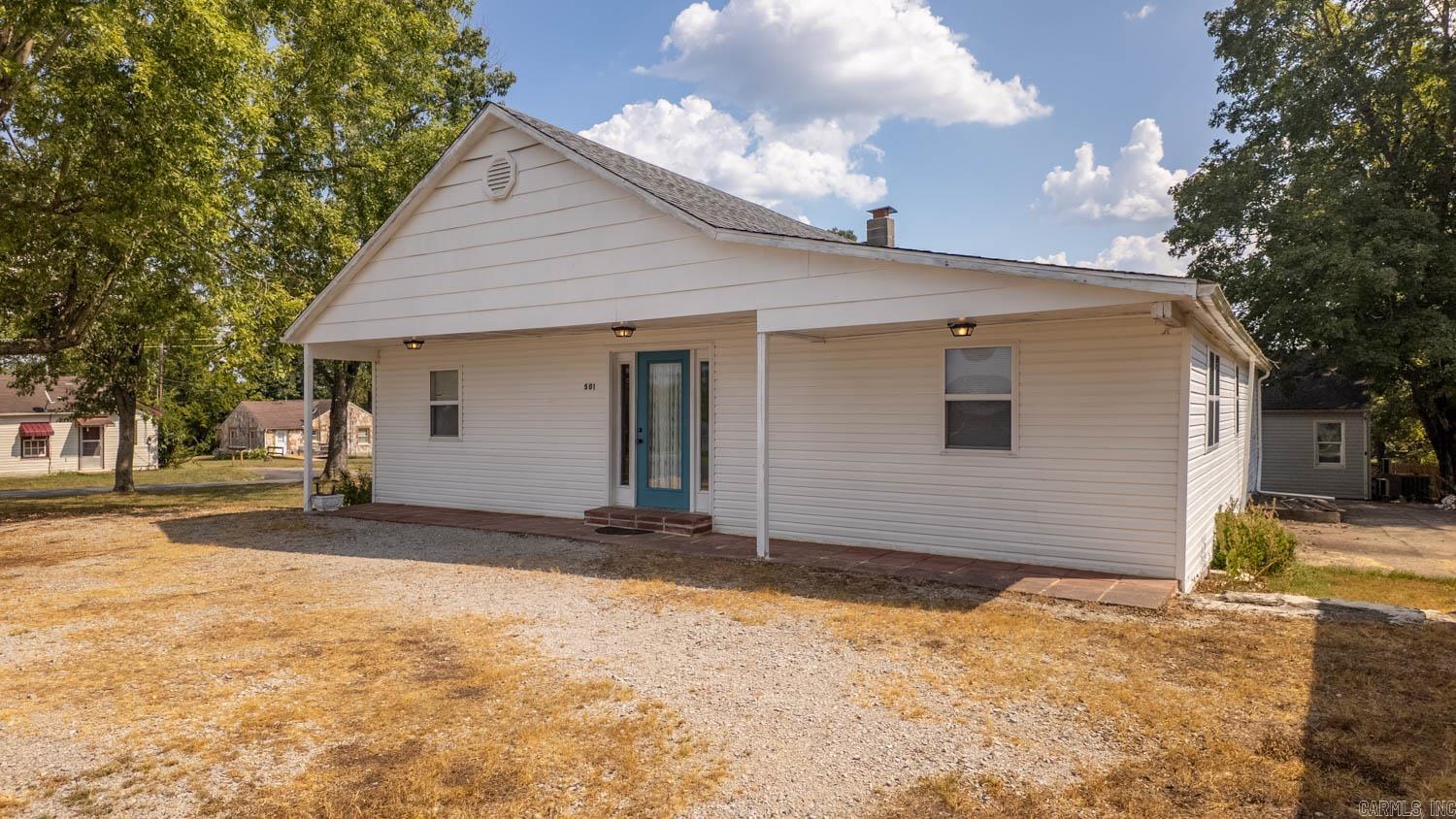 501 Owens Street Property Photo 1