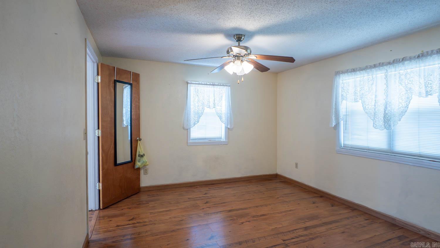 501 Owens Street Property Photo 12