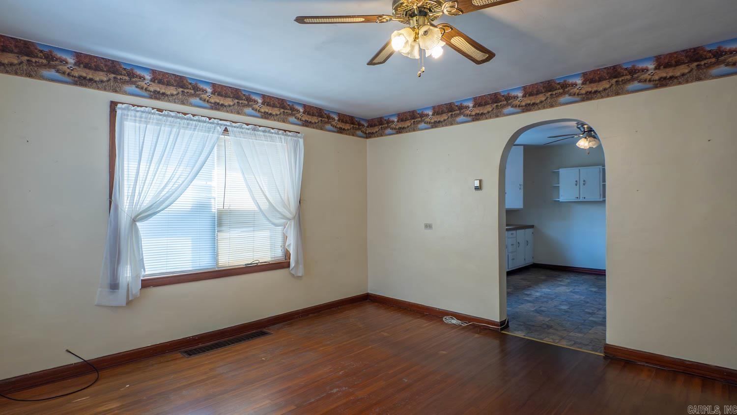 501 Owens Street Property Photo 29