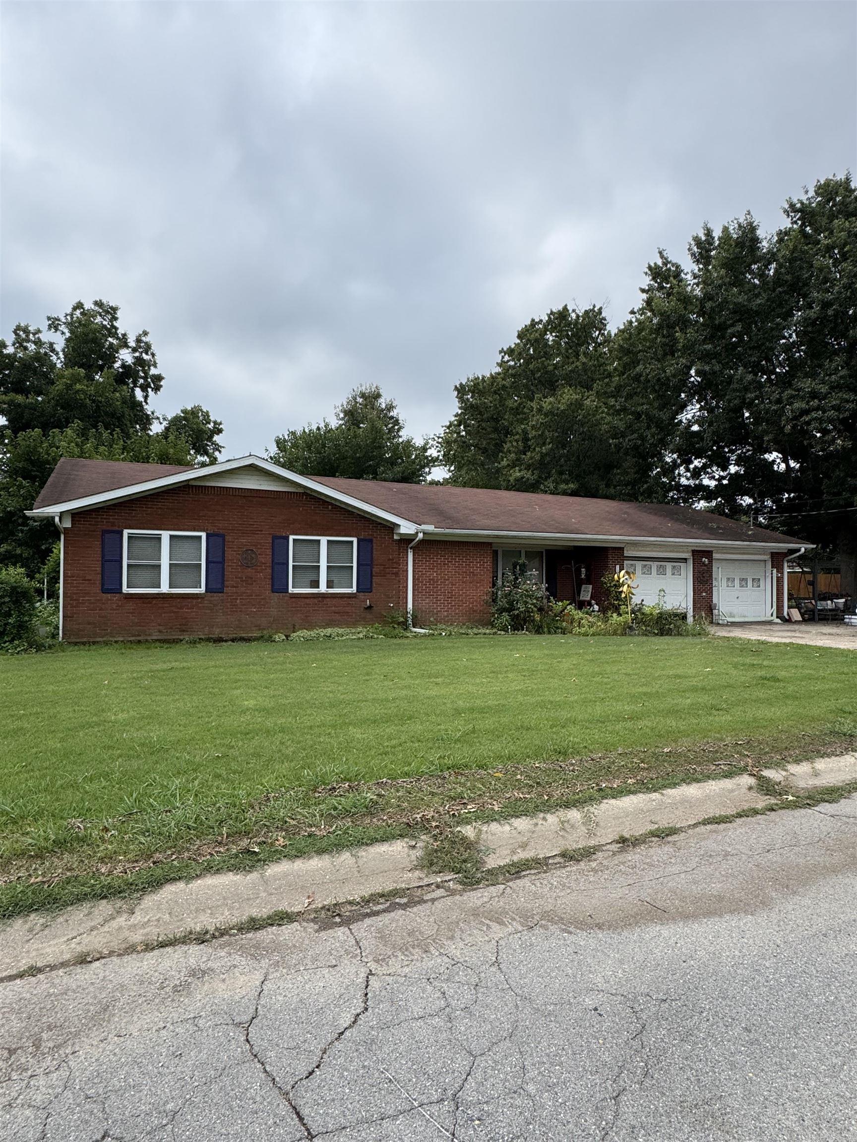 591 Valarie Ln Property Photo 1