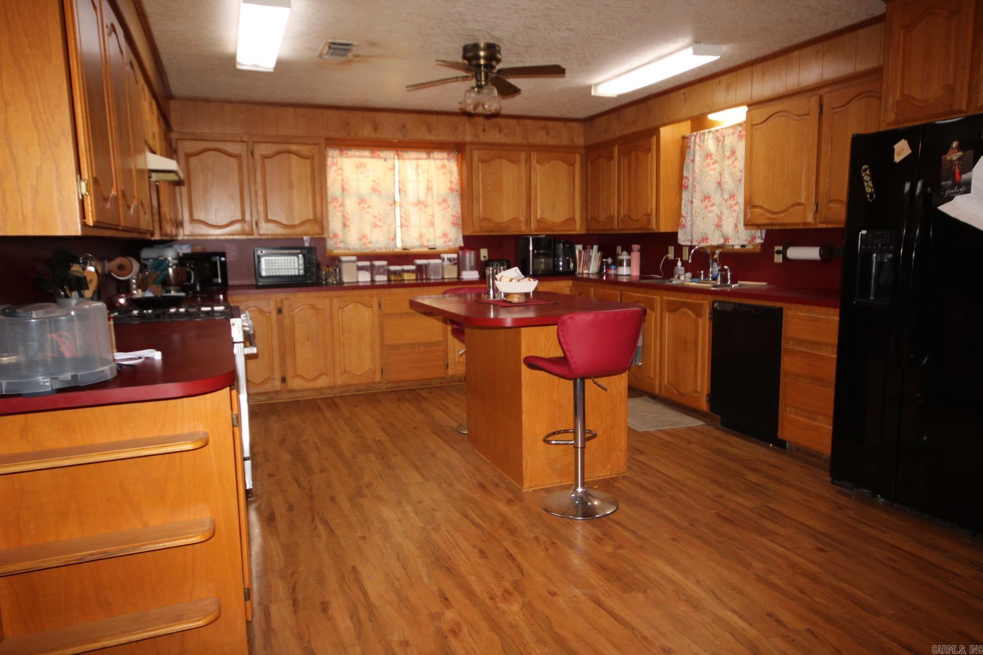 503 Trenton Blvd Property Photo 4