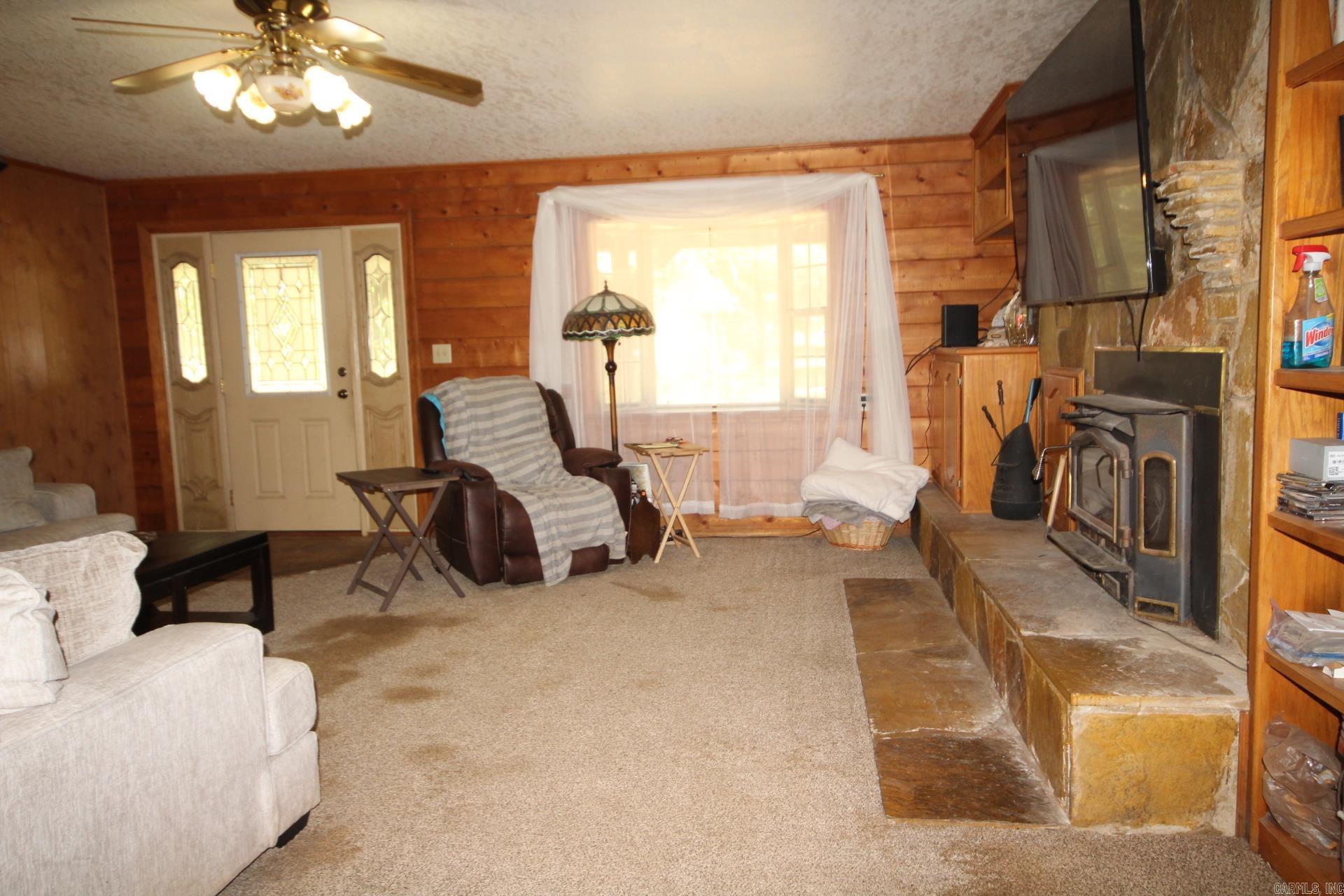 503 Trenton Blvd Property Photo 8
