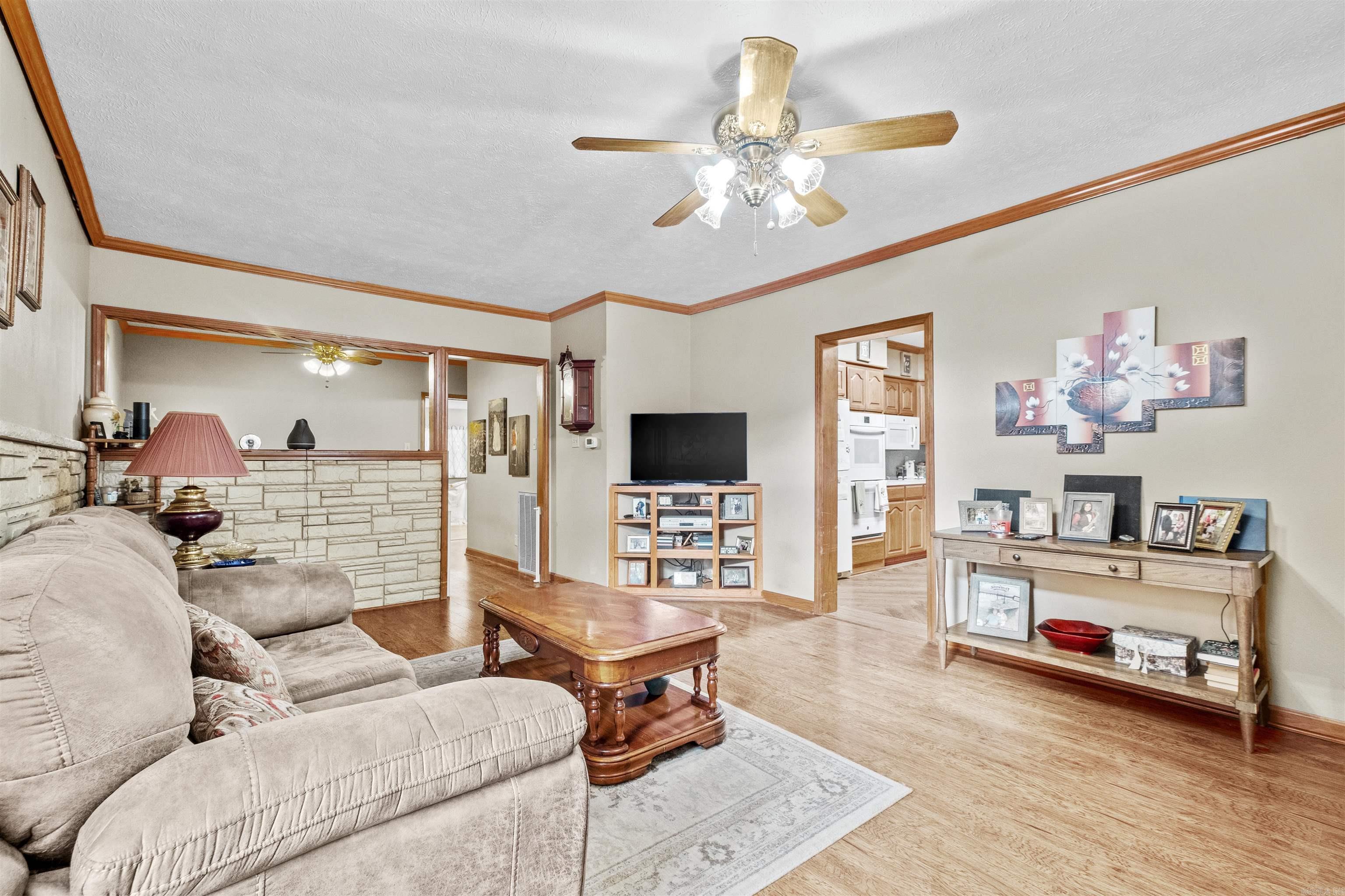 90 Windwood Loop Property Photo 4