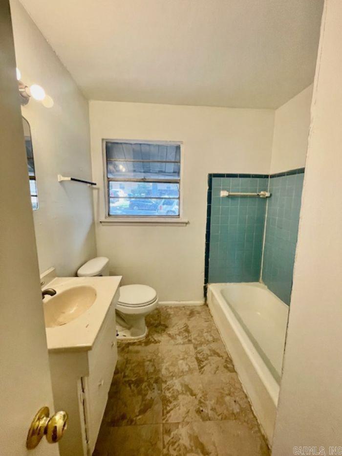 21 Harrow Drive Property Photo 9