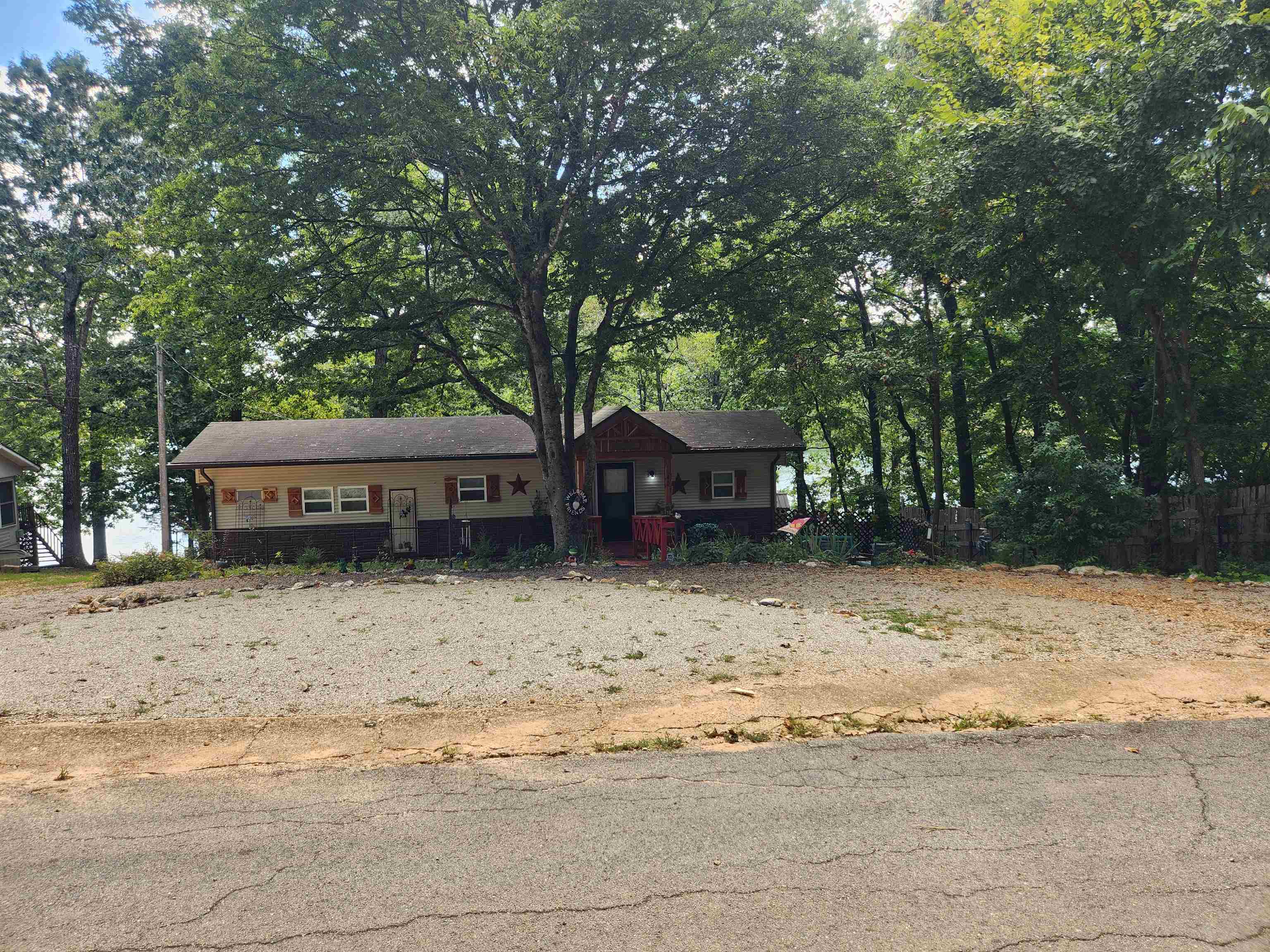 43 E Lakeshore Drive Property Photo 2