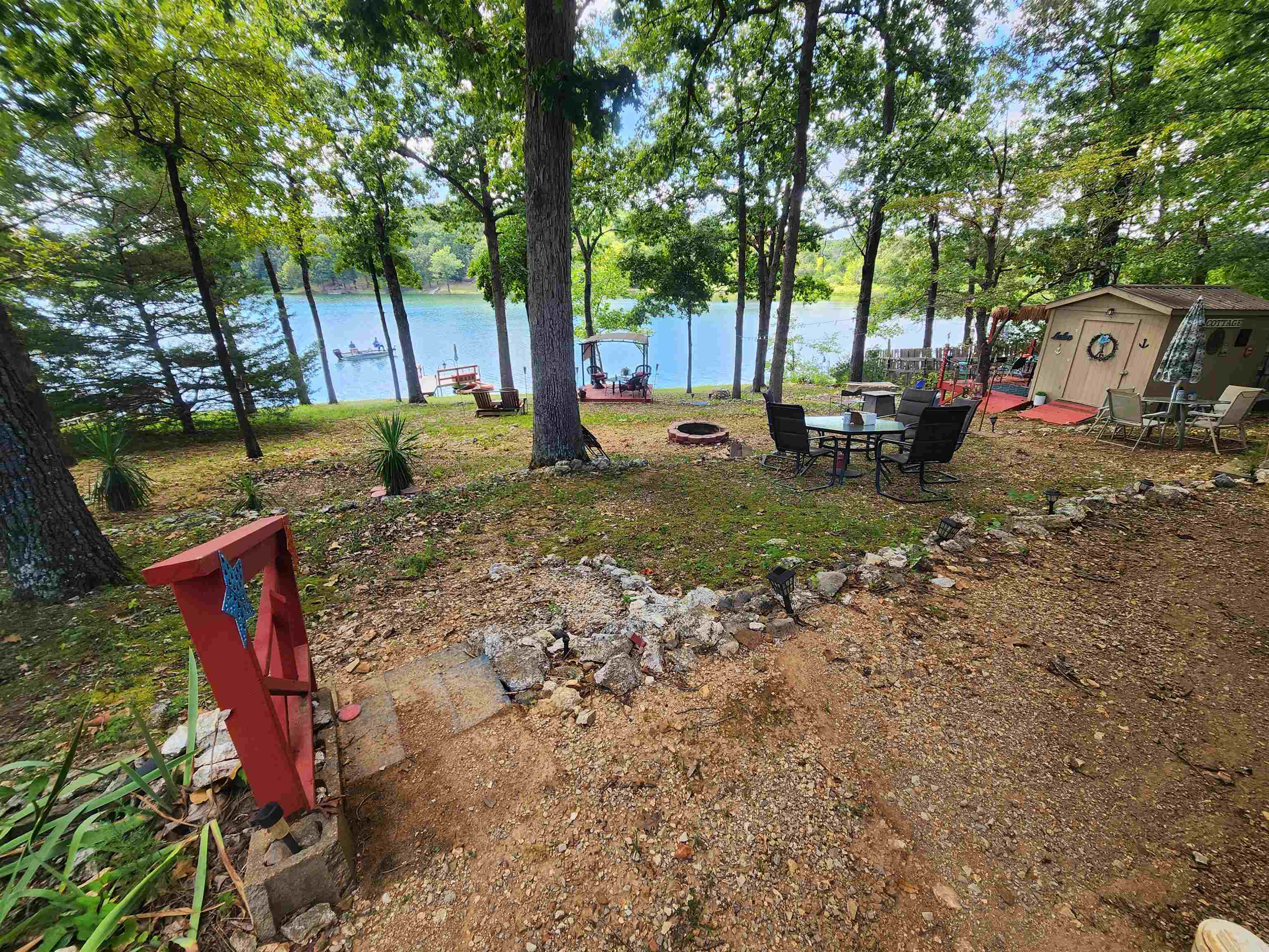 43 E Lakeshore Drive Property Photo 4