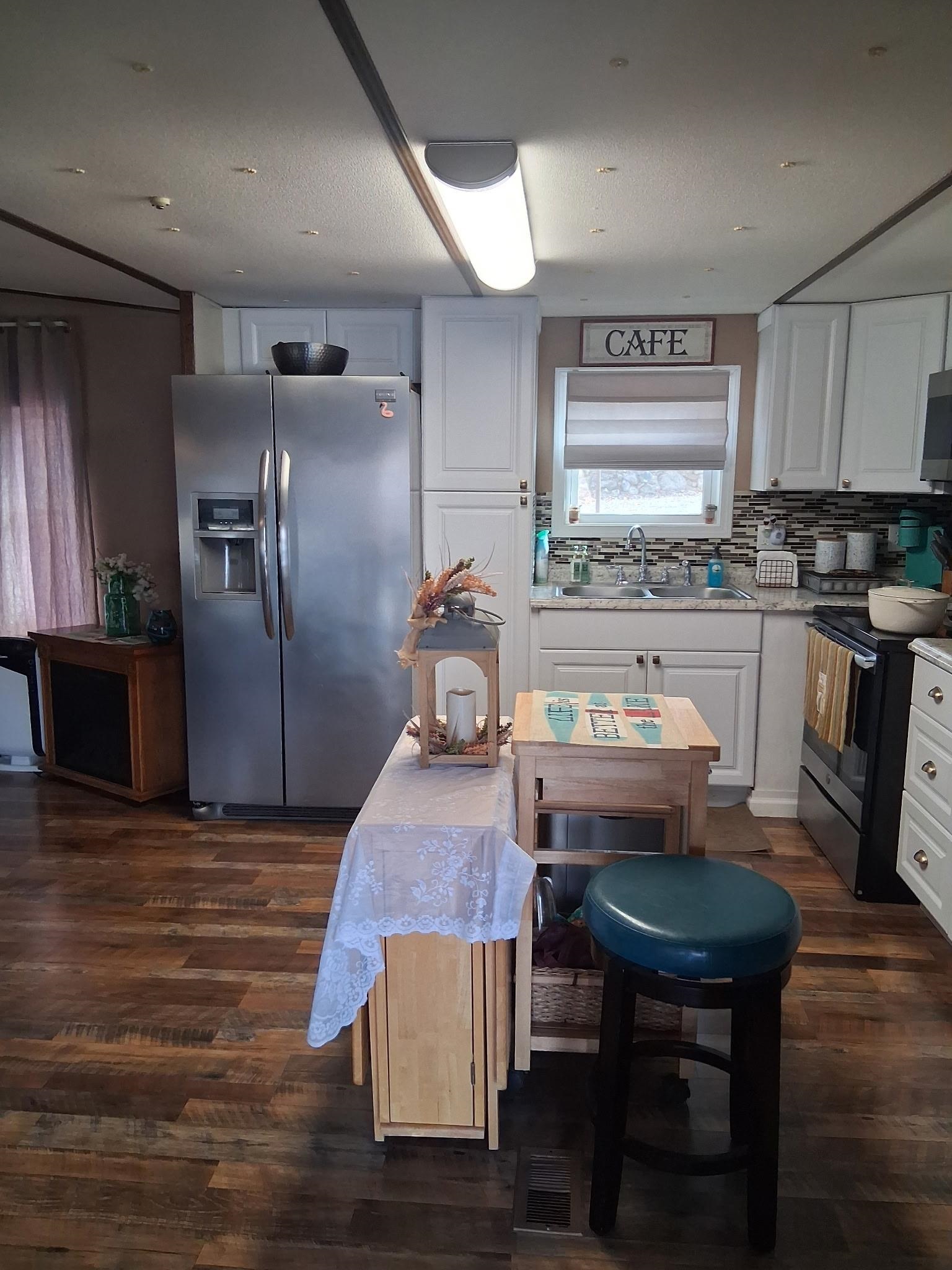 43 E Lakeshore Drive Property Photo 10