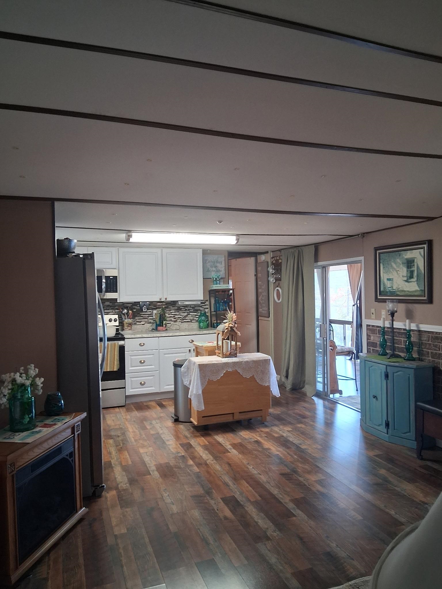 43 E Lakeshore Drive Property Photo 13
