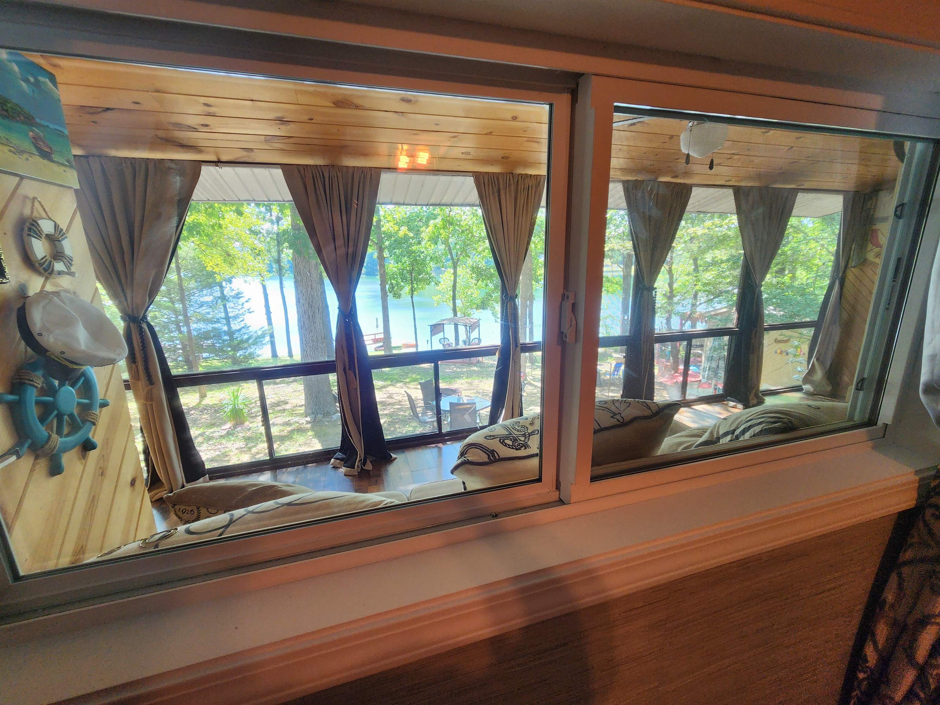 43 E Lakeshore Drive Property Photo 15