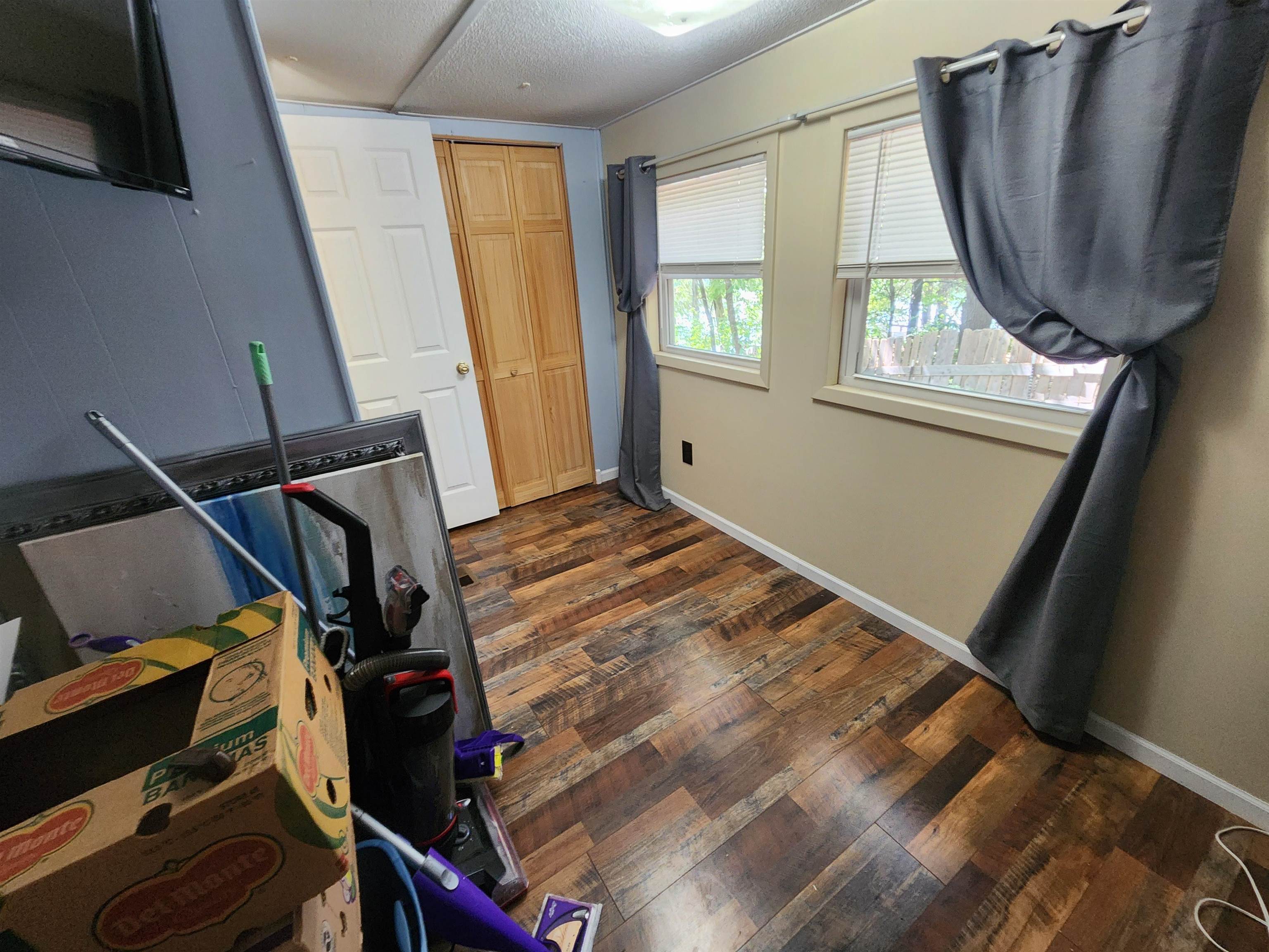 43 E Lakeshore Drive Property Photo 23
