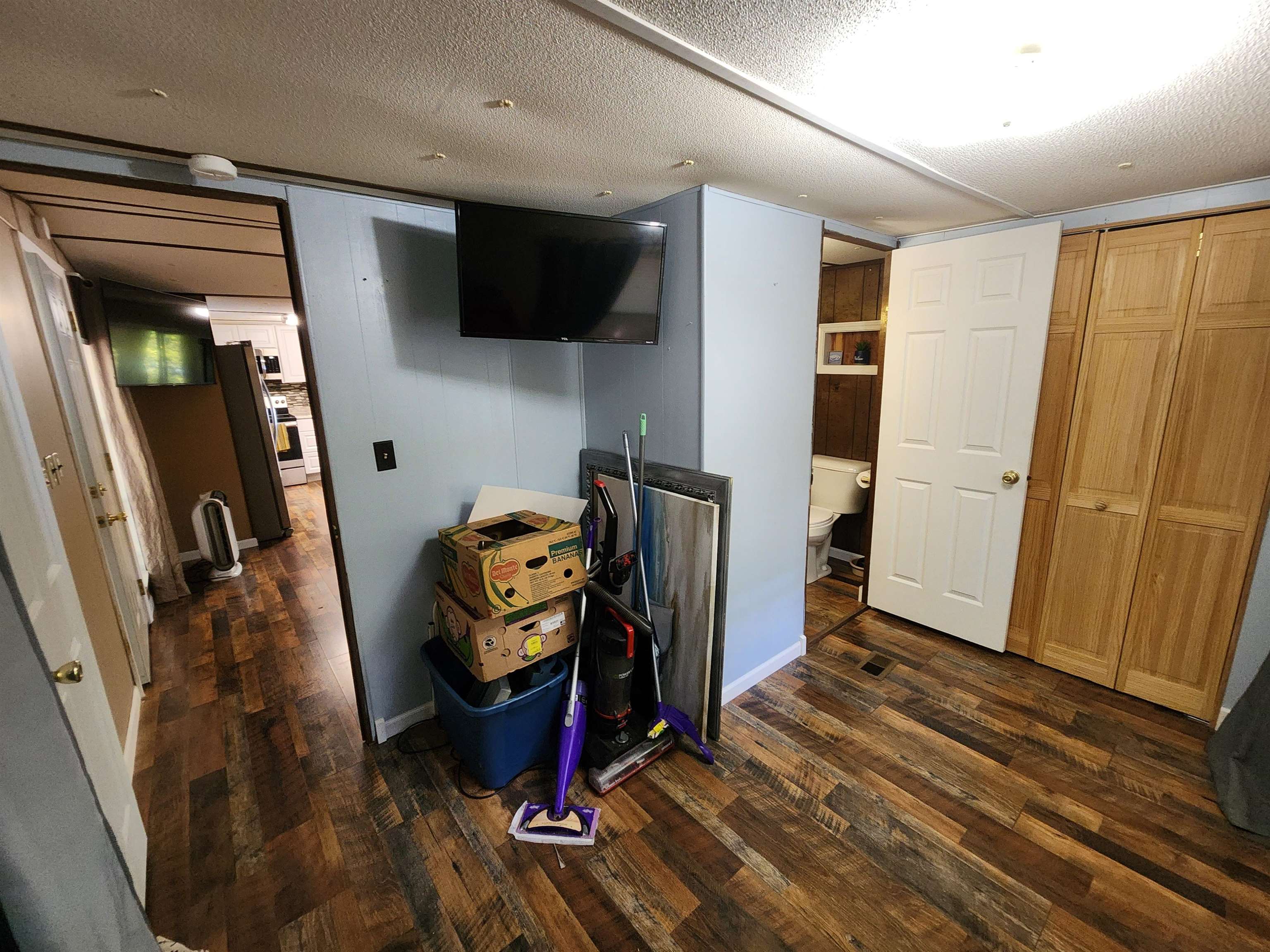 43 E Lakeshore Drive Property Photo 24