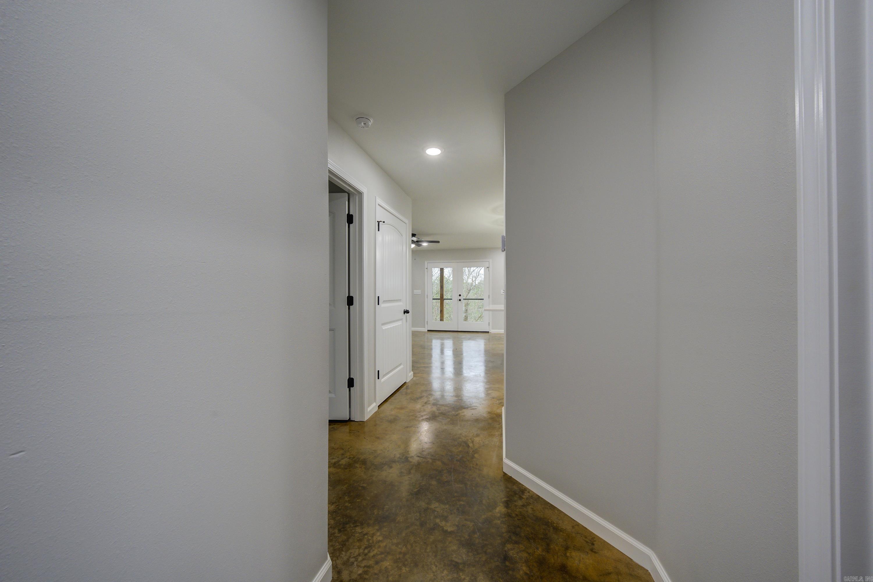 283 Lake Village Dr Property Photo 10