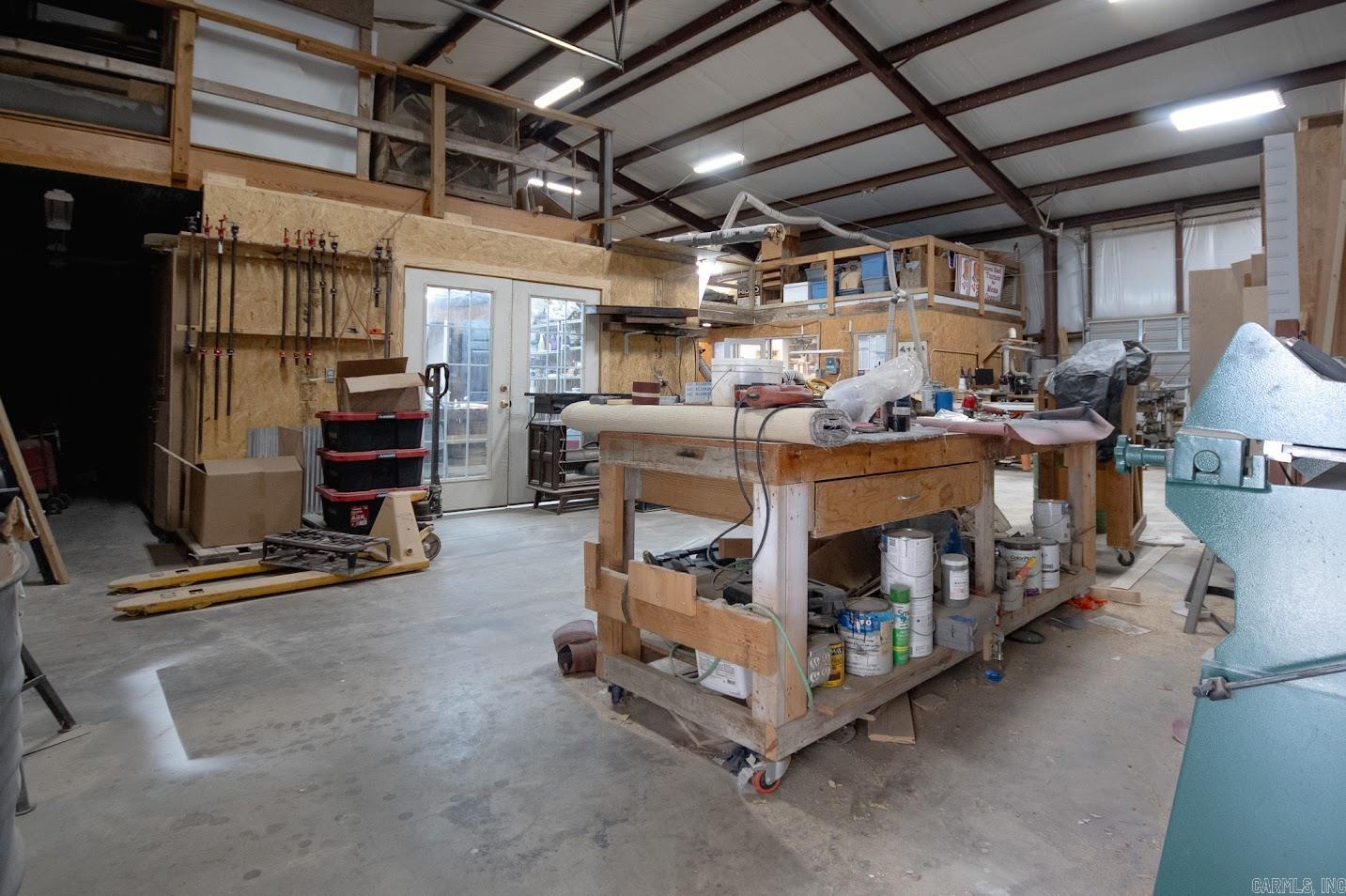 205 Port Arthur Property Photo 4
