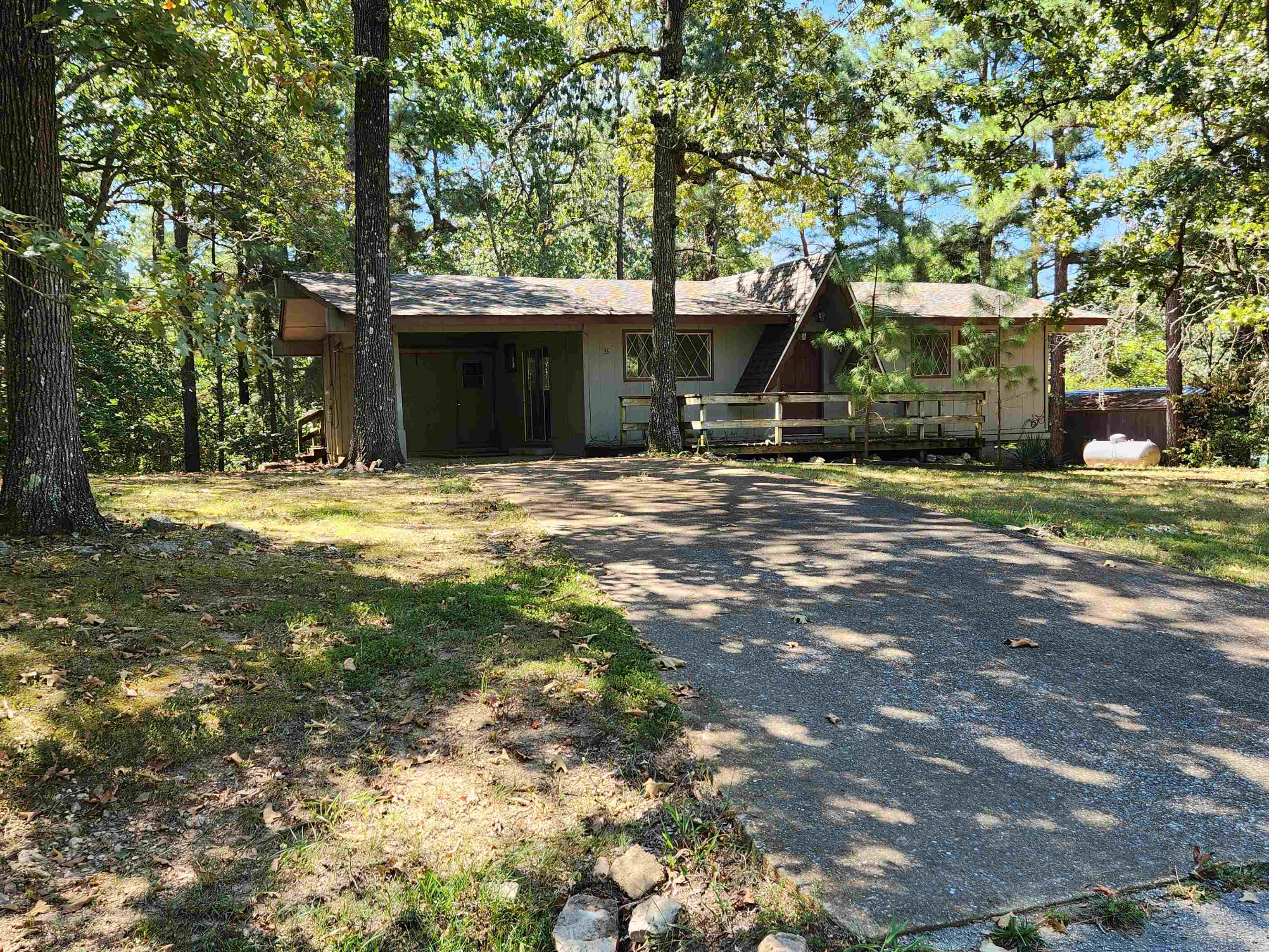 36 Mena Drive Property Photo 1