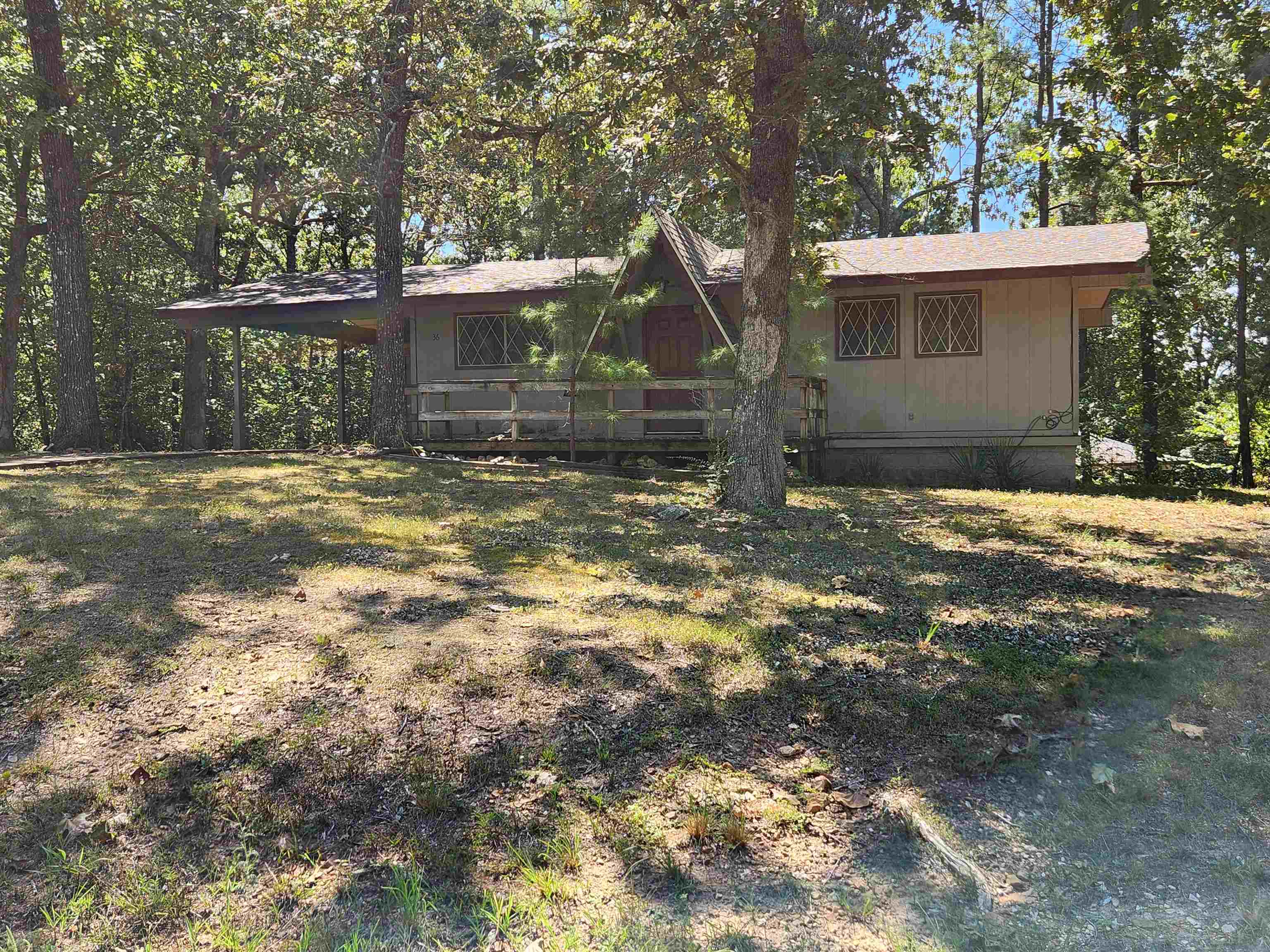 36 Mena Drive Property Photo 2