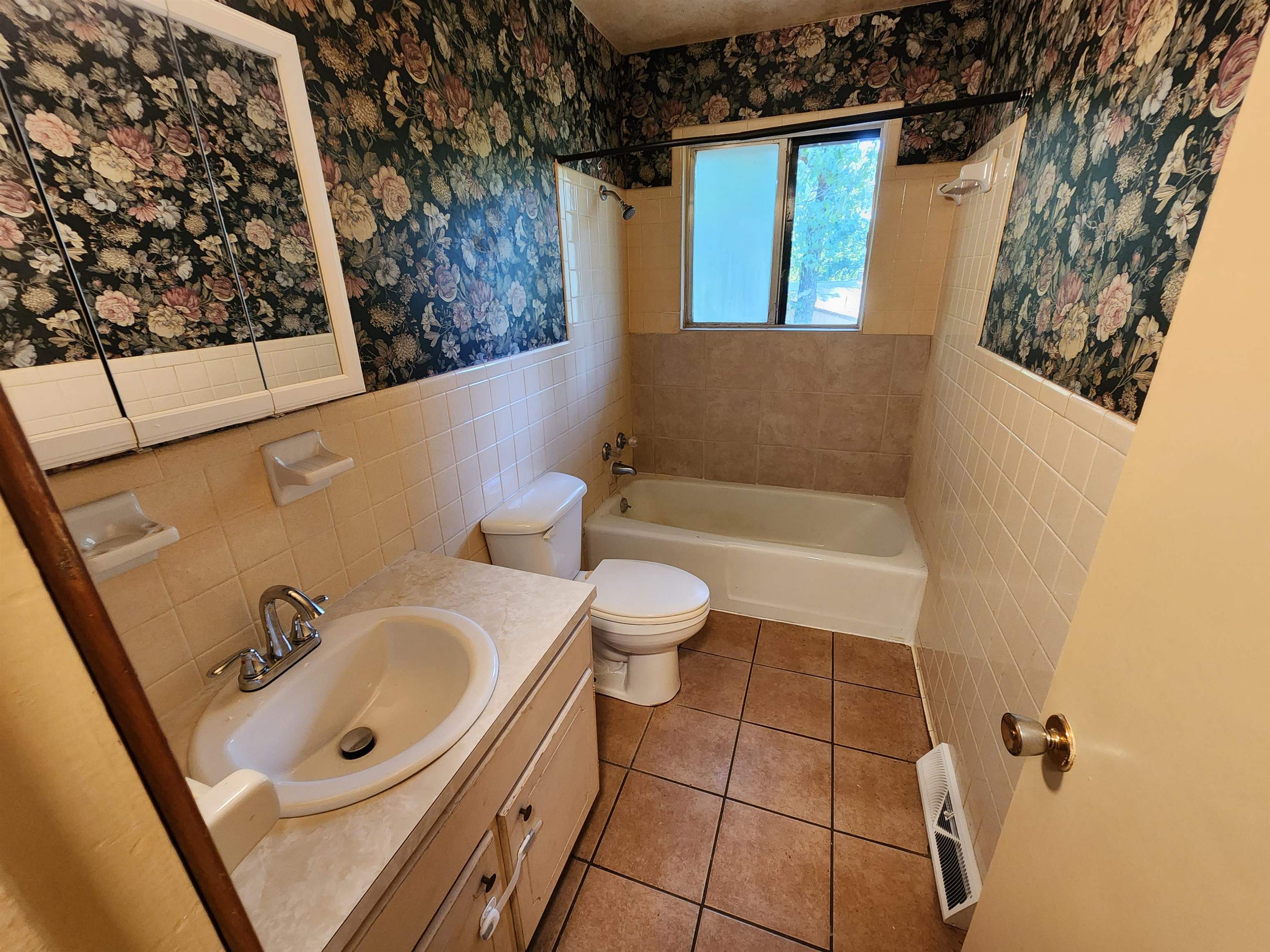 36 Mena Drive Property Photo 38