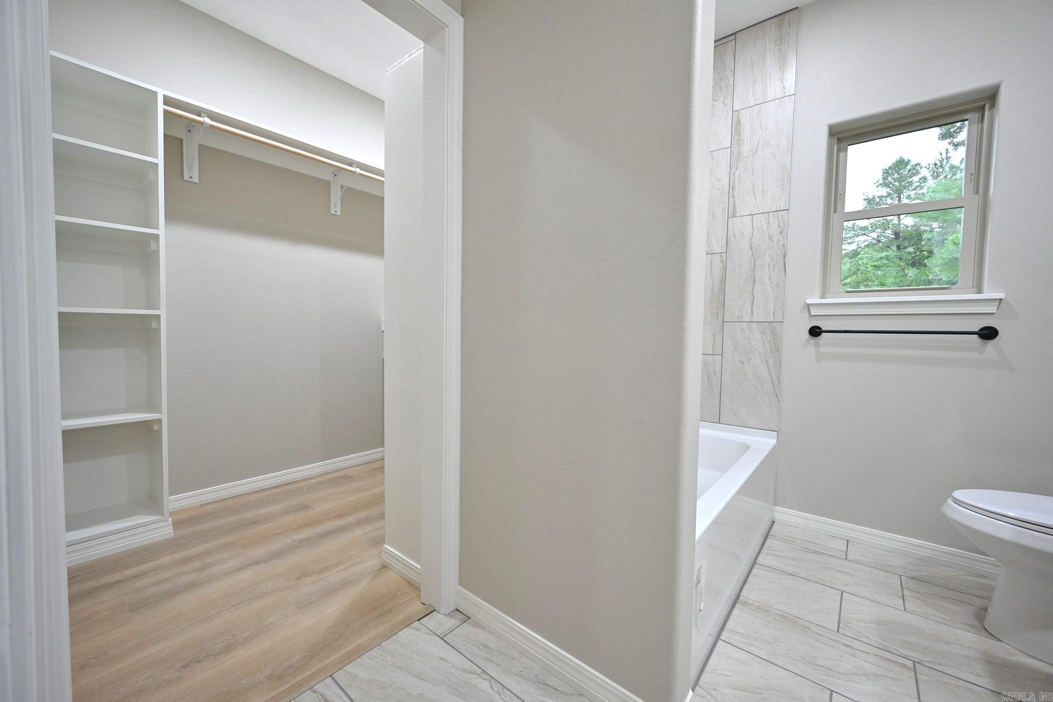 104 Red Oak Drive Property Photo 22