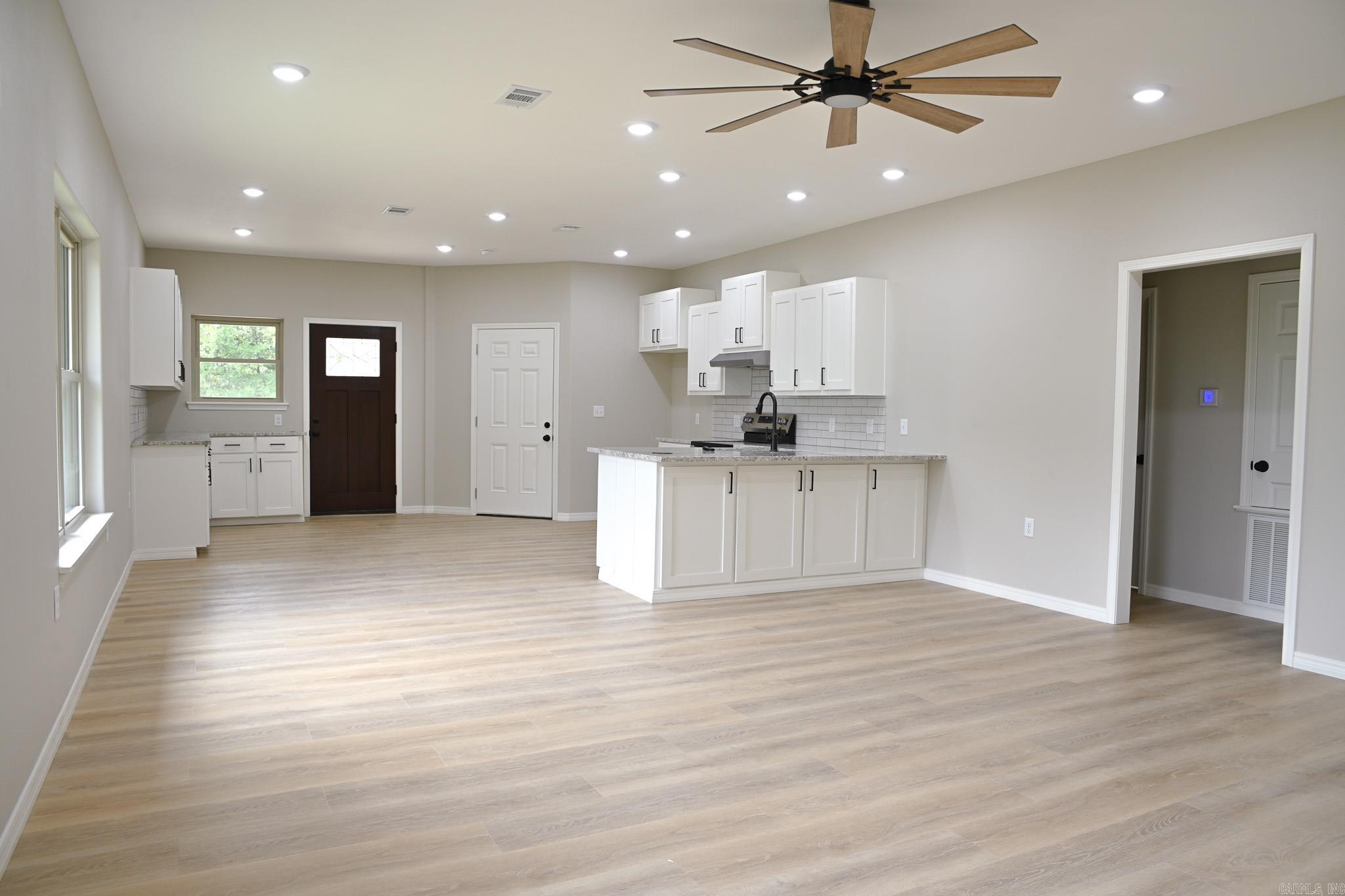 104 Red Oak Drive Property Photo 25