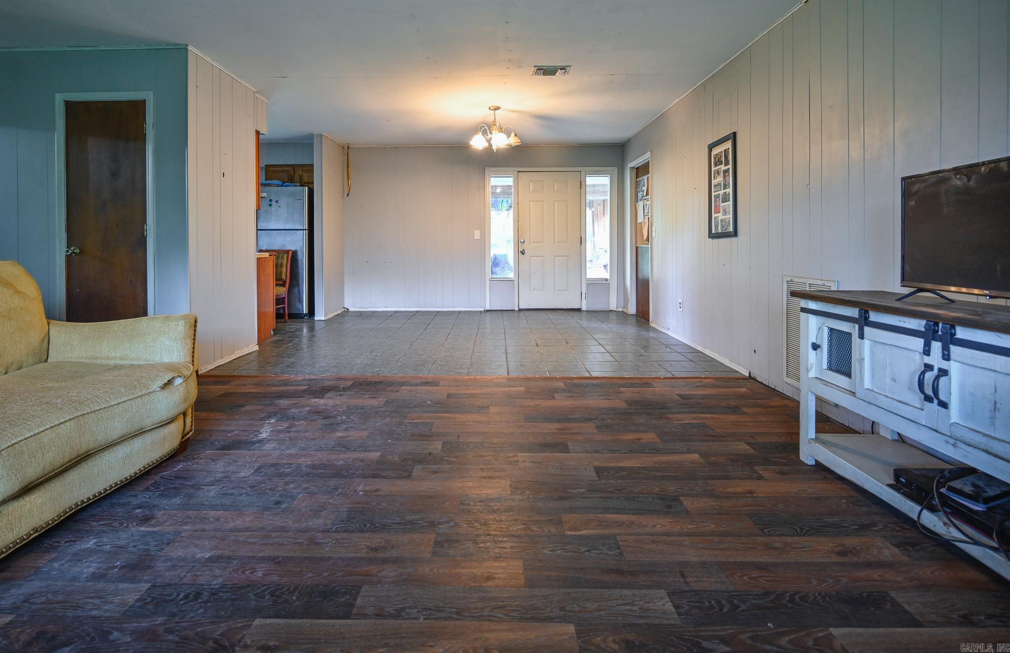 142 Cardinal Lane Property Photo 10