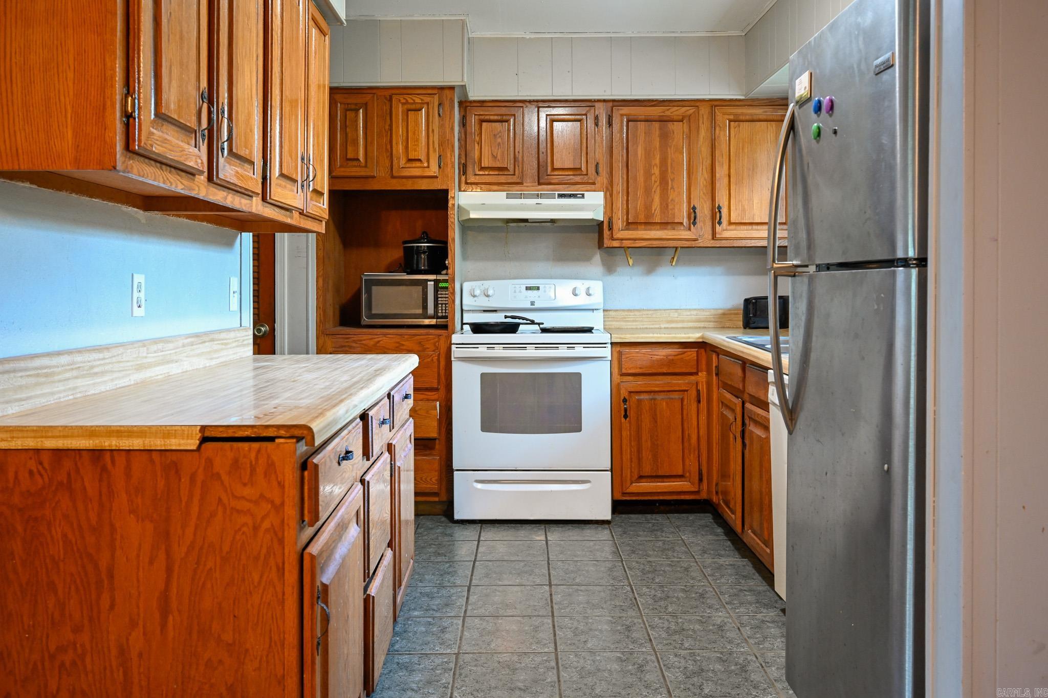 142 Cardinal Lane Property Photo 12