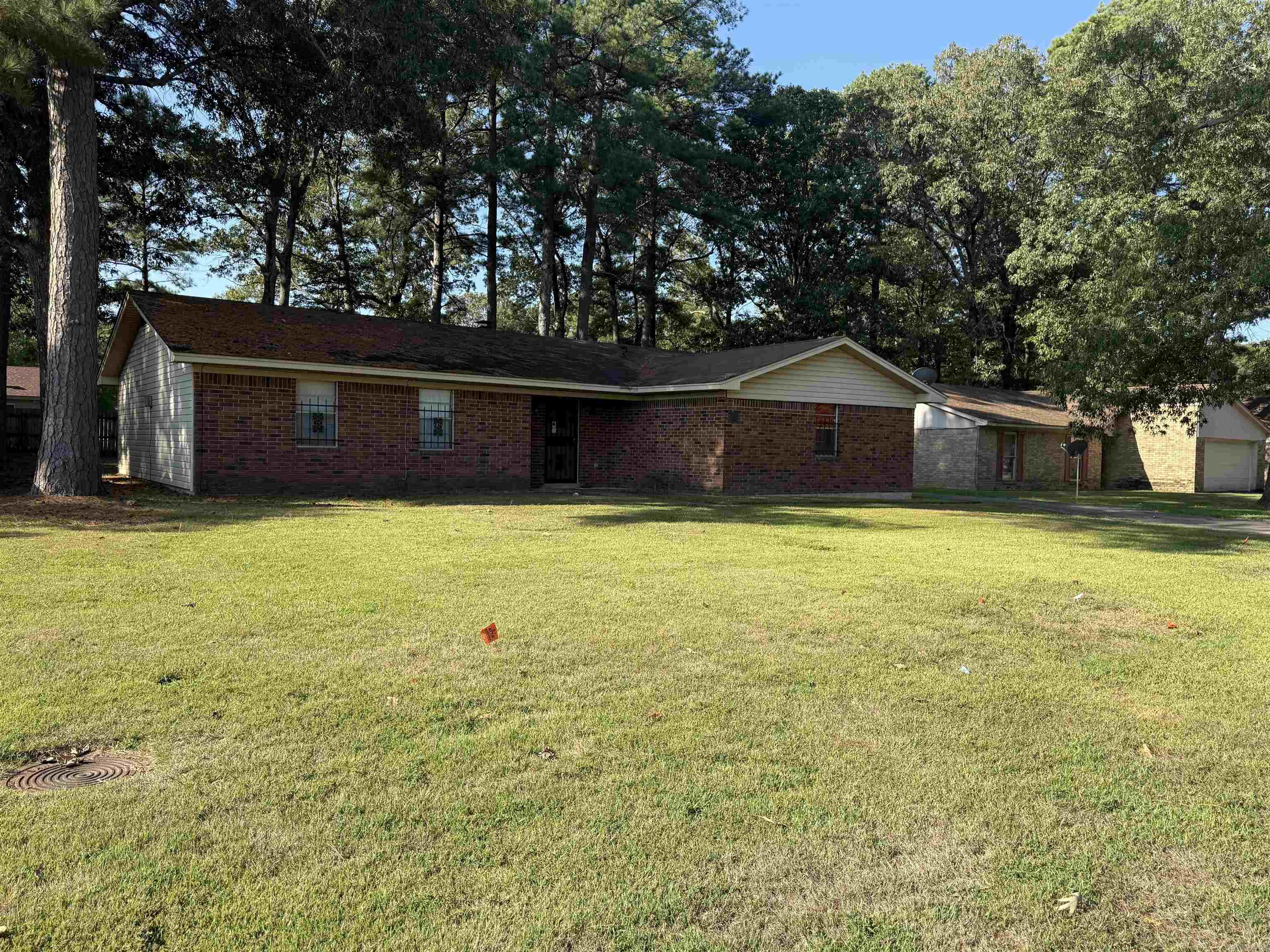 1406 Ridgway Road Property Photo 2