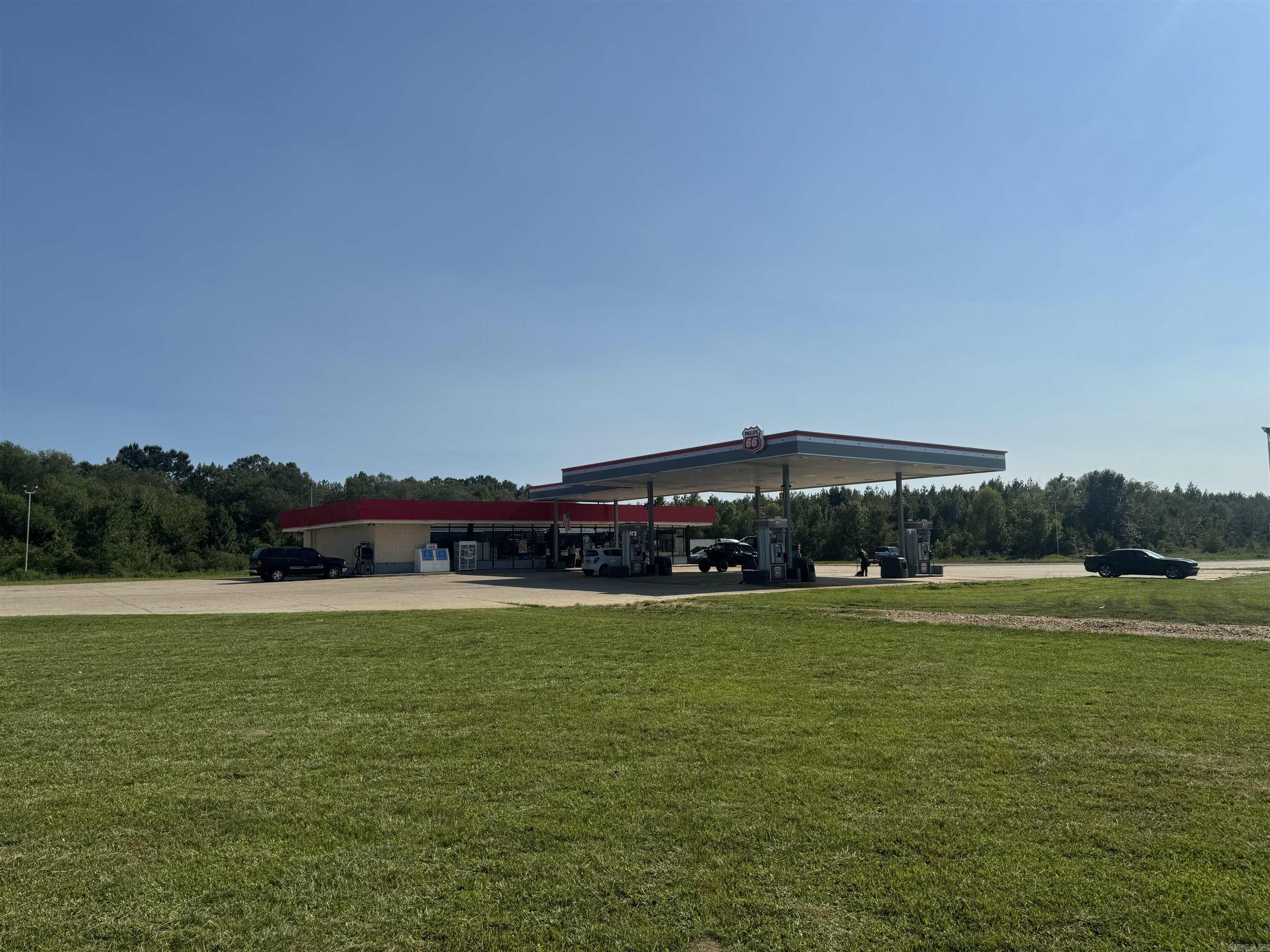 407 Hwy 27 Byp