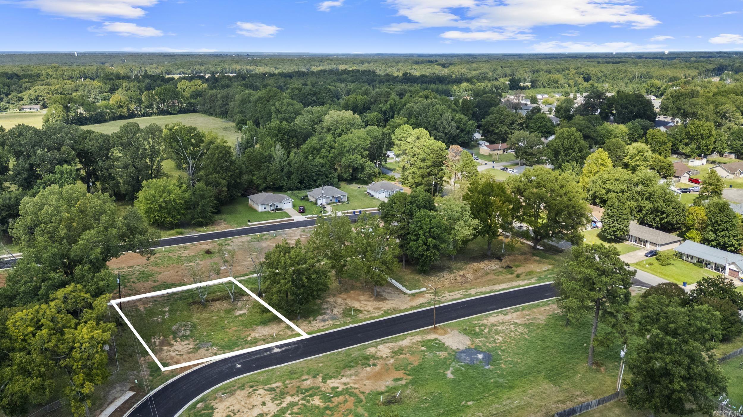 108 Christian Lane Property Photo 3